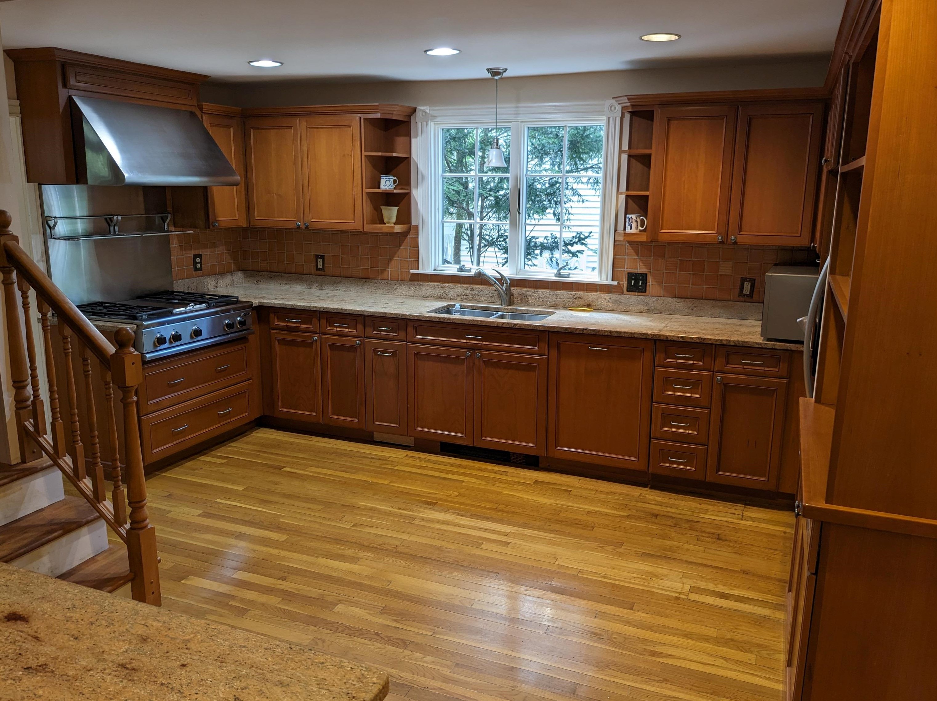 2 Park Rdg, Concord NH 03301-3030 exterior