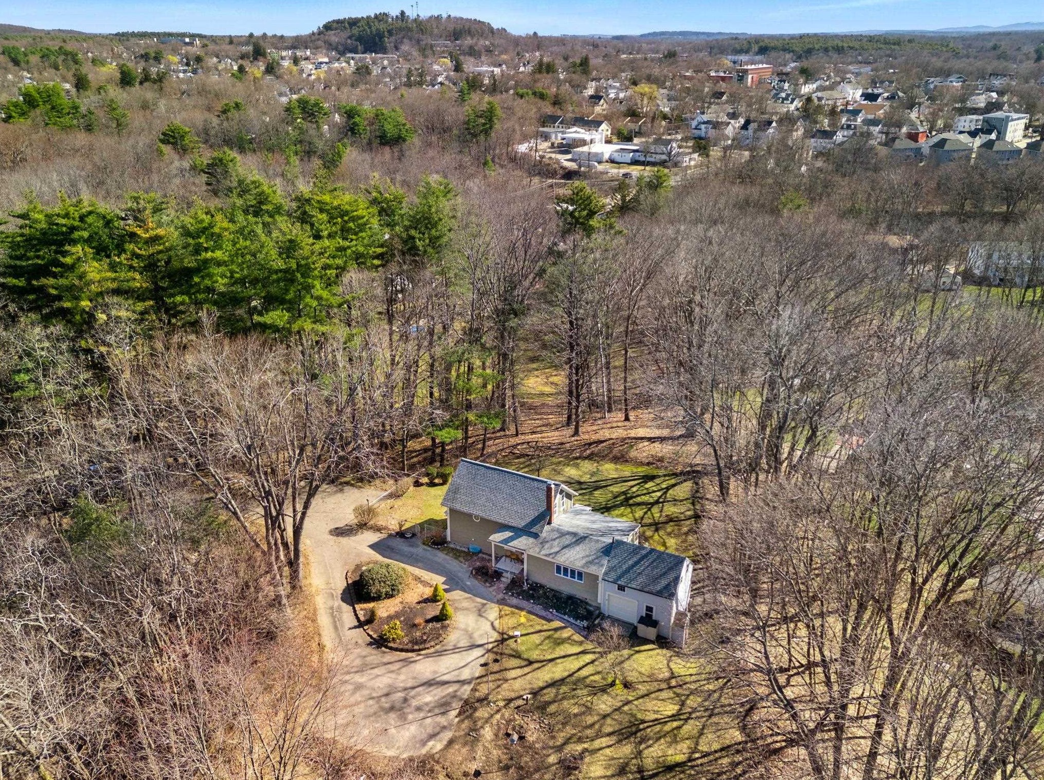 100 4th St, Dover NH  03820-2939 exterior