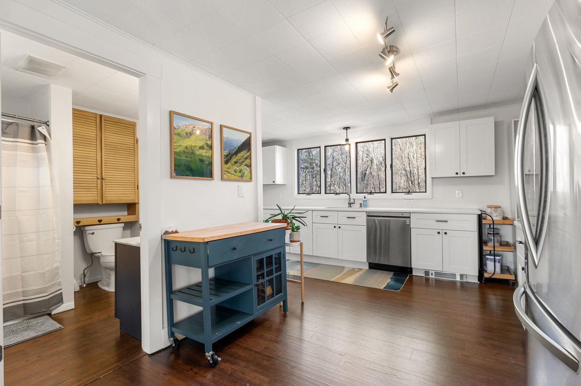 100 4th St, Dover NH  03820-2939 exterior