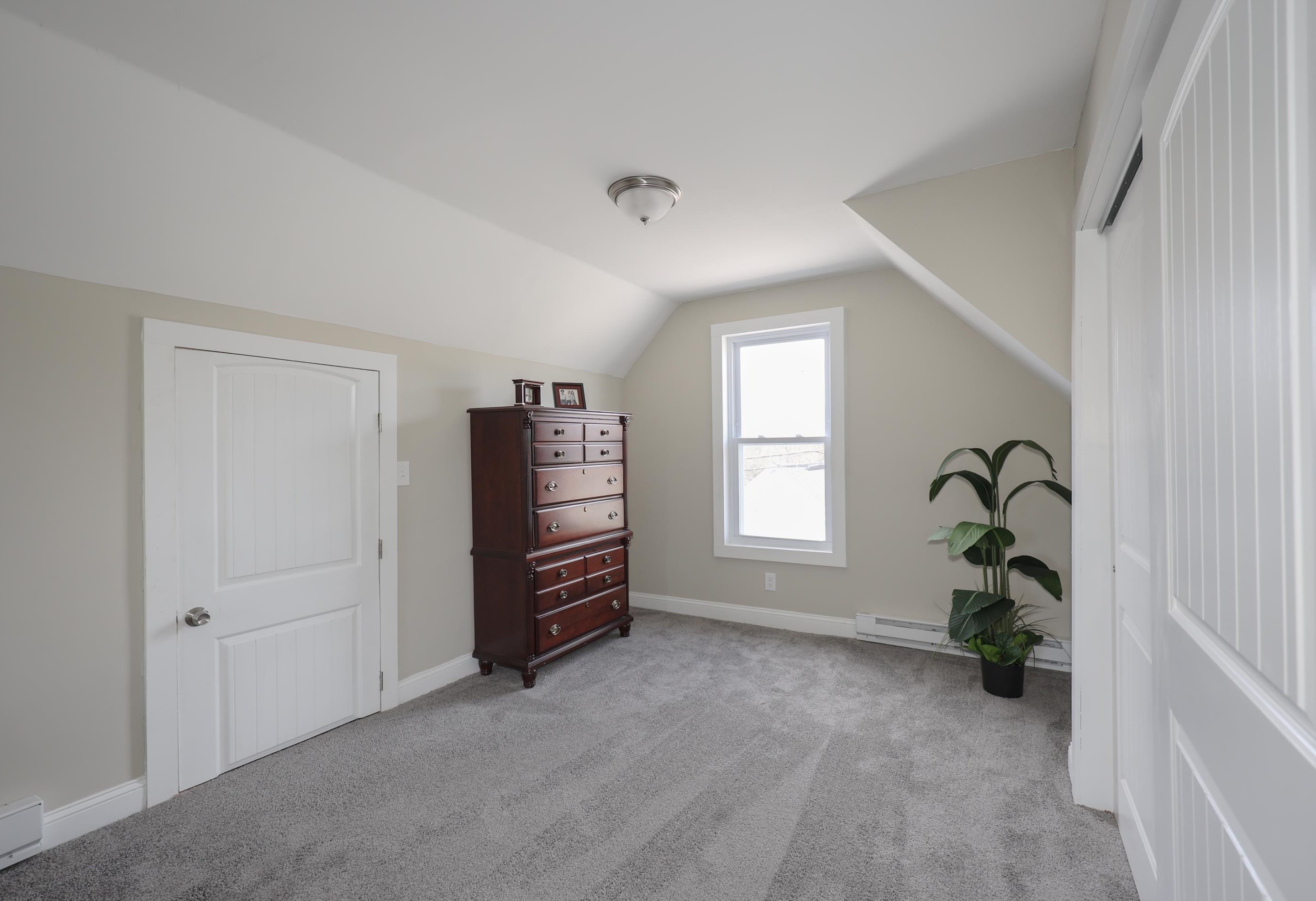 17 Epping St, Raymond NH 03077-2529 exterior