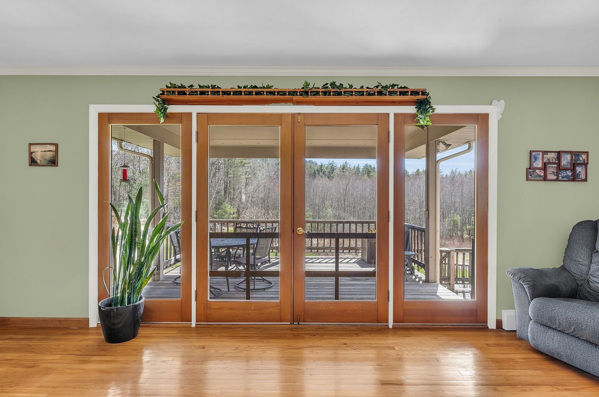 6 Bald Hl Rd, Newmarket NH  03857-2135 exterior