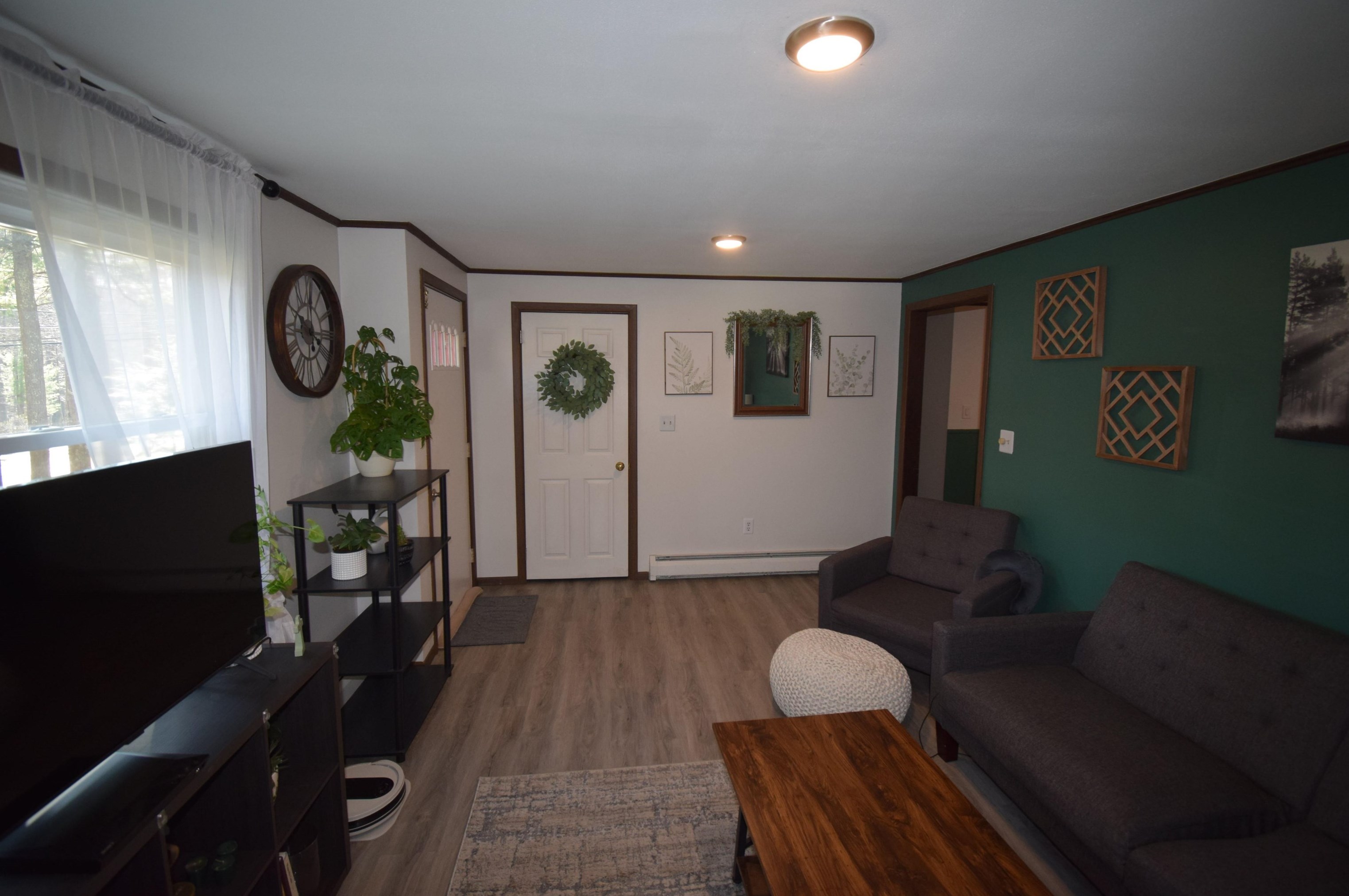 2 Bartlett St, Newton NH  03858-3505 exterior