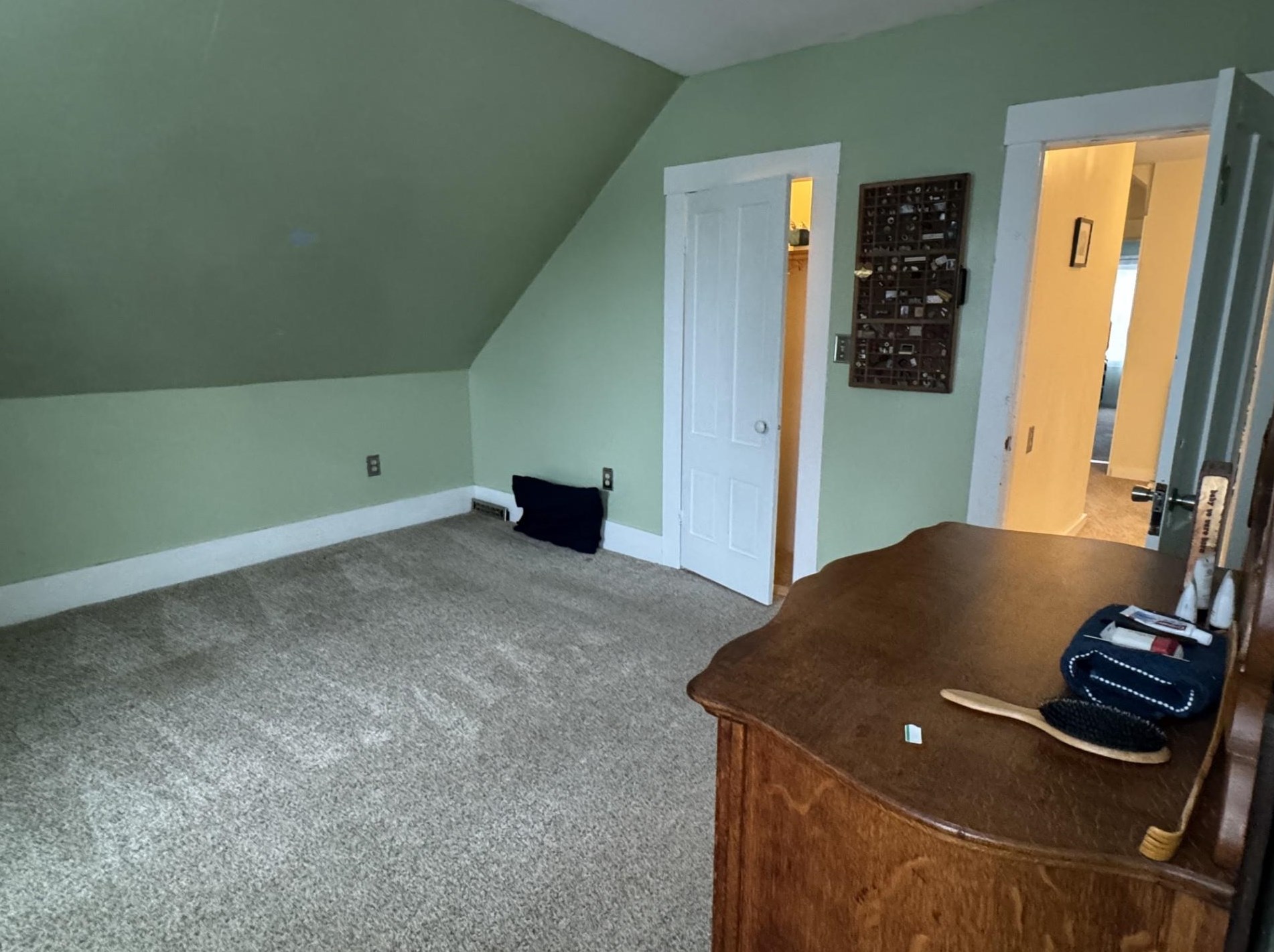 4 Mystic Pl, Keene NH  03431-3033 exterior
