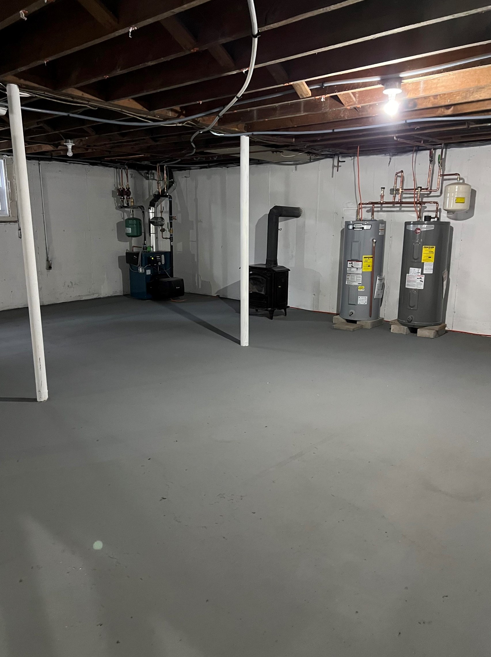 18 Whitehall Rd, Manchester NH  03106-1923 exterior