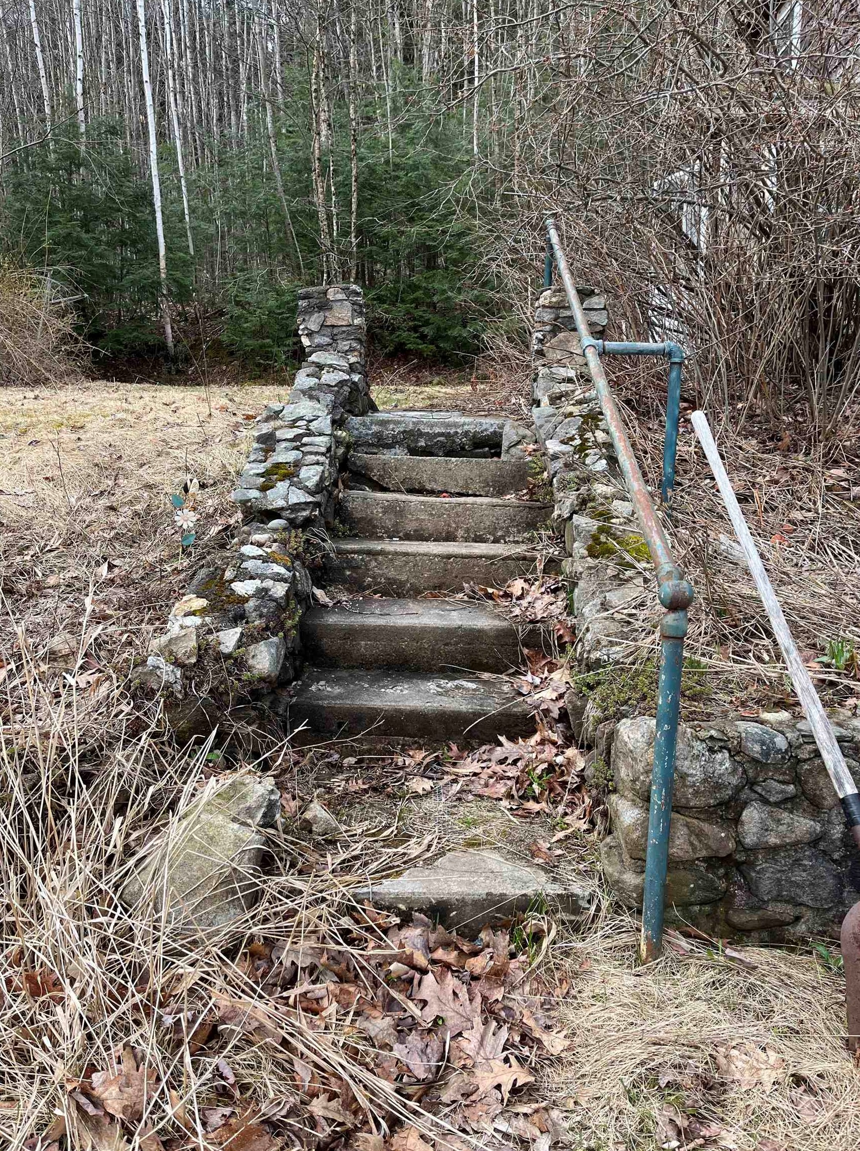 177 Shore Rd, Bridgewater NH  03222-3735 exterior