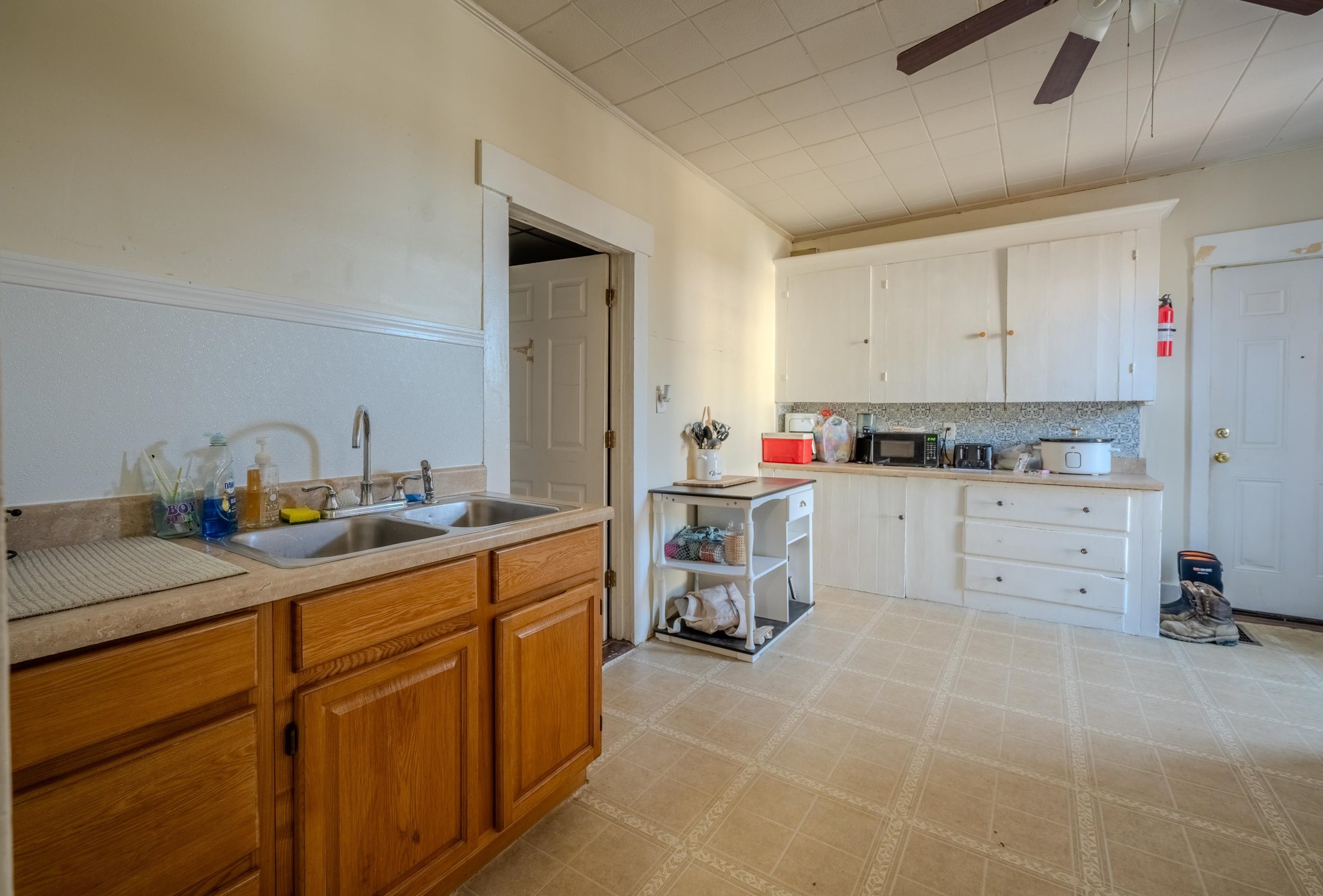 44 Main St, Pittsfield NH 03263-3708 exterior