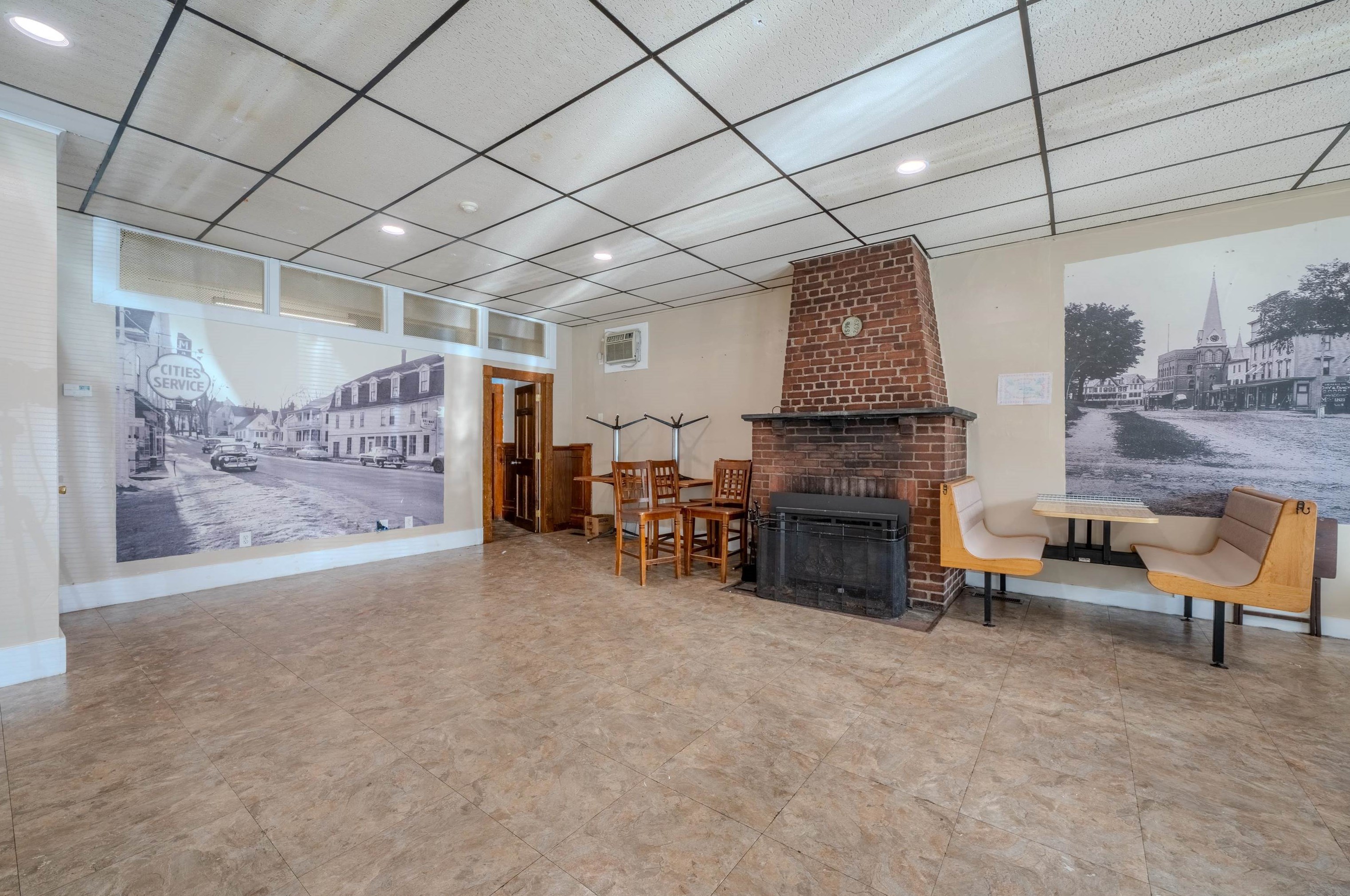 44 Main St, Pittsfield NH 03263-3708 exterior