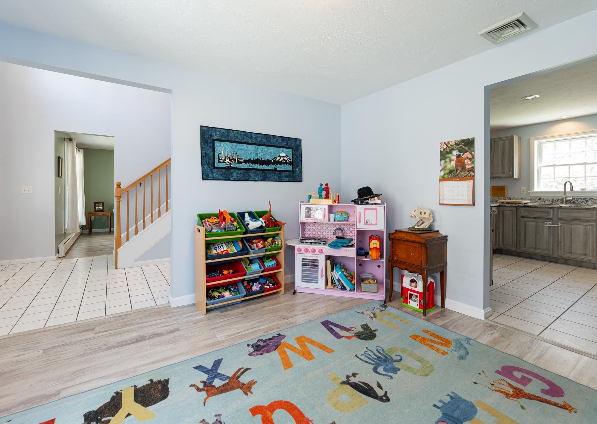 78 Pasture Dr, Manchester NH  03102-4958 exterior