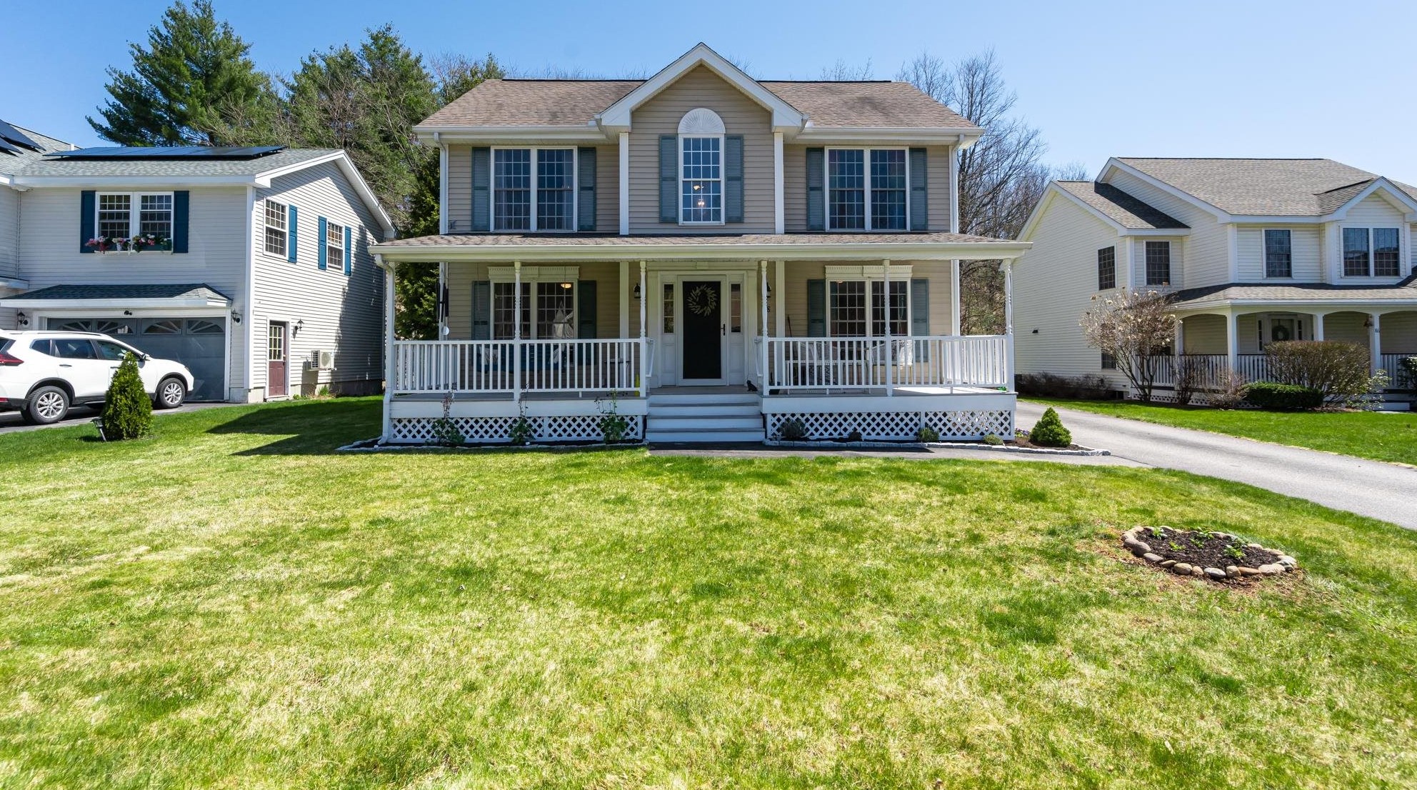 78 Pasture Dr, Manchester NH  03102-4958 exterior