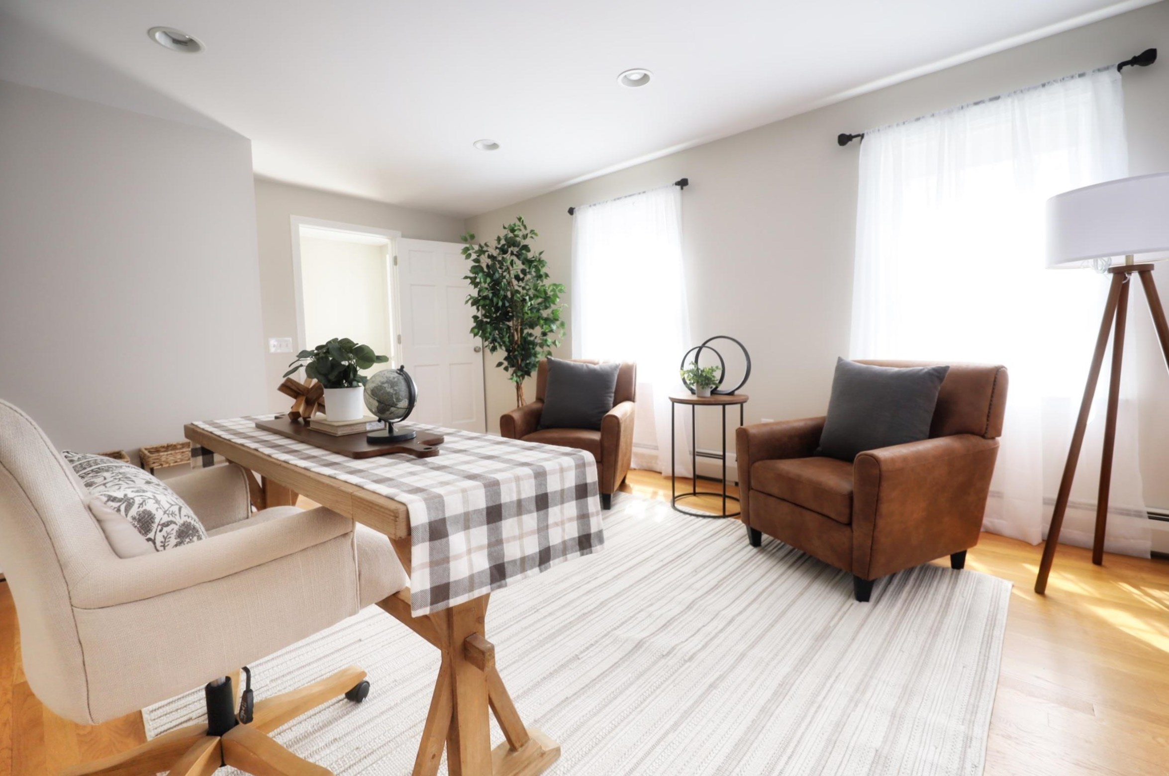 4 Mtn Vw Dr, Merrimack NH 03054-2316 exterior