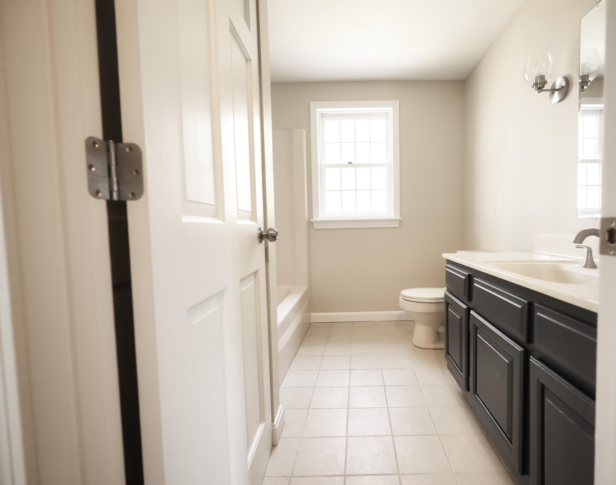 4 Mtn Vw Dr, Merrimack NH 03054-2316 exterior