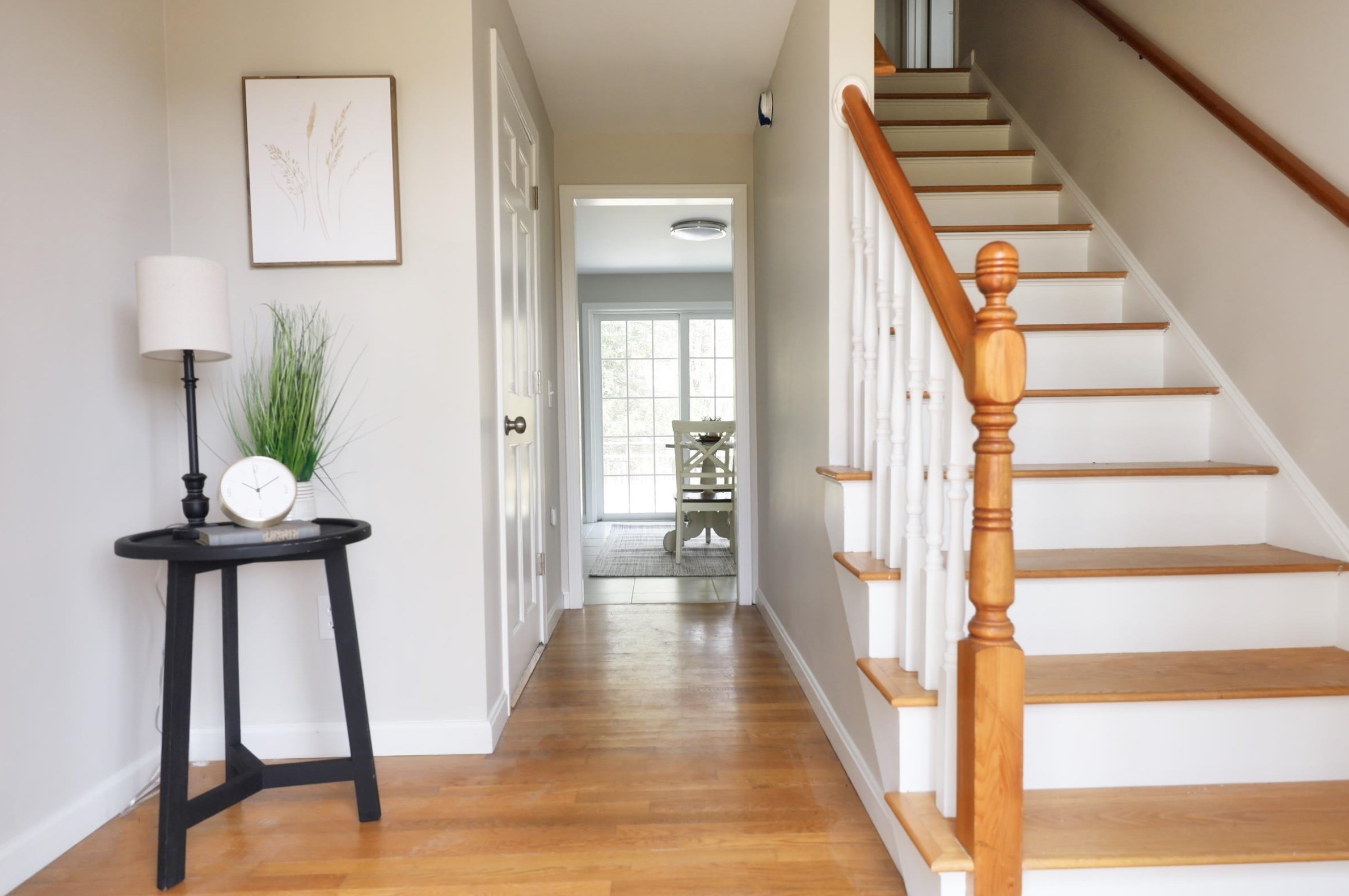 4 Mtn Vw Dr, Merrimack NH 03054-2316 exterior