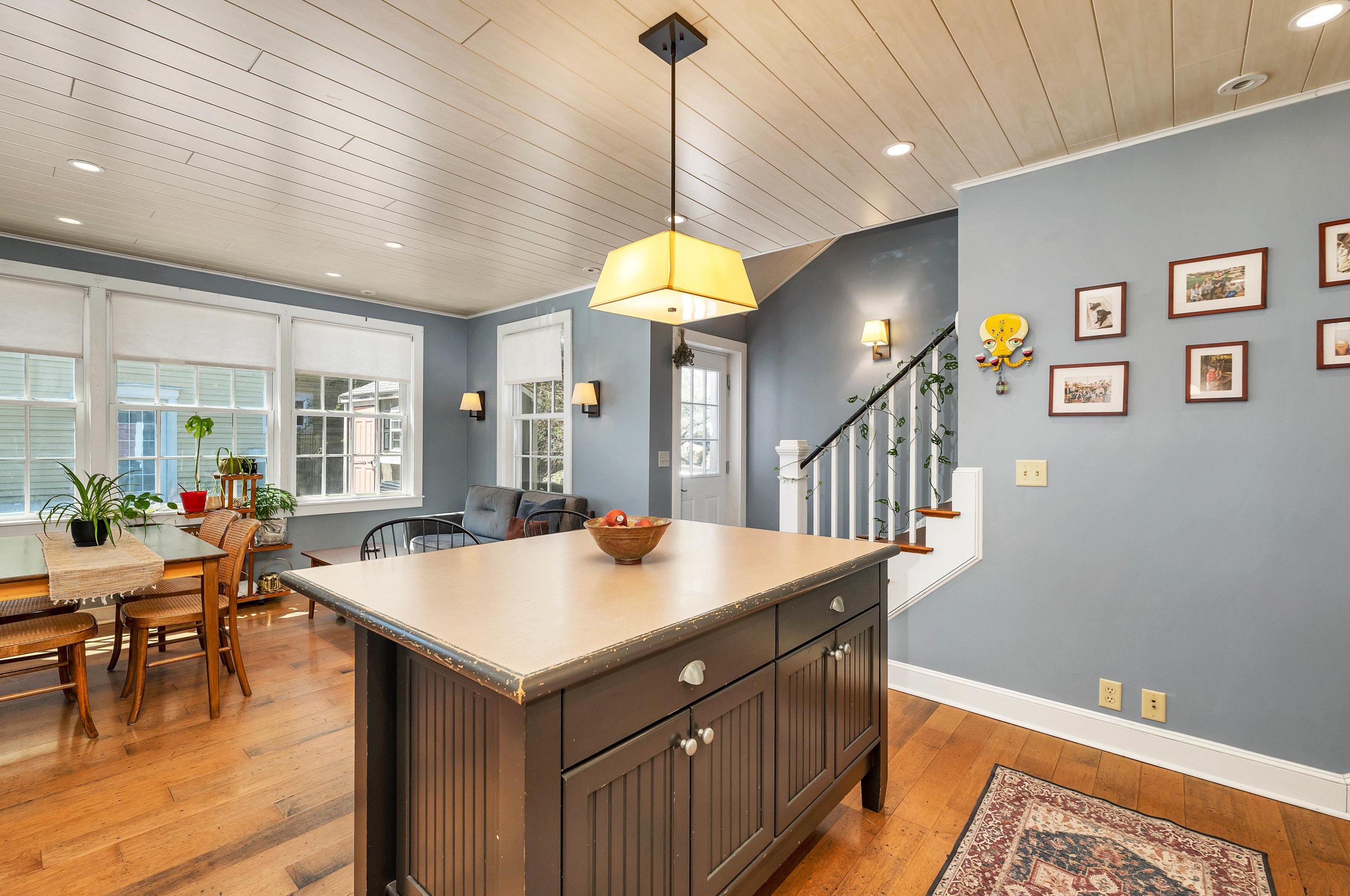 15 Main St, New Ipswich NH 03071-3714 exterior