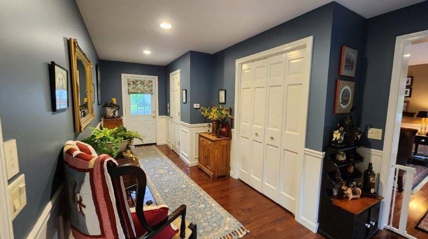 4 Maplewood Dr, Tuftonboro NH  03894-4024 exterior