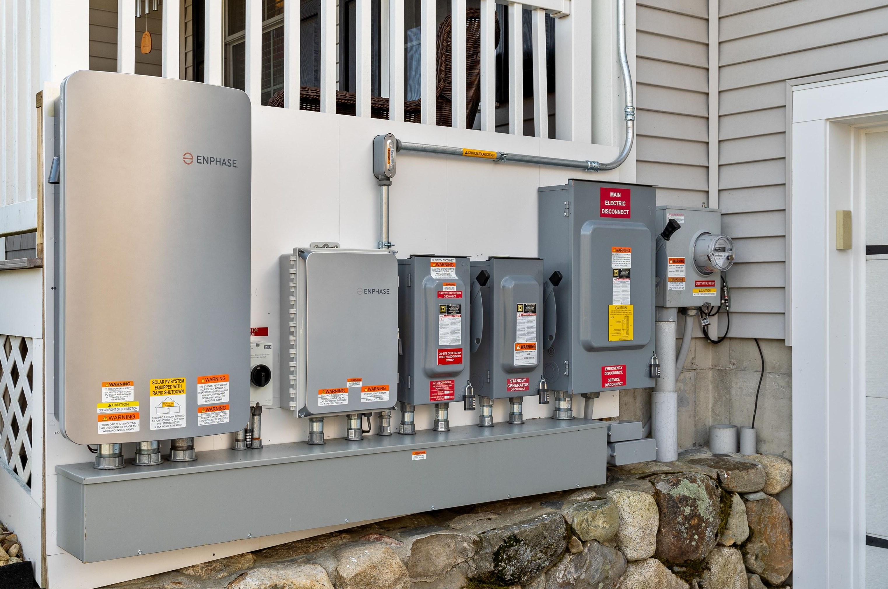 3 Harvest Dr, Derry NH 03038-4872 exterior