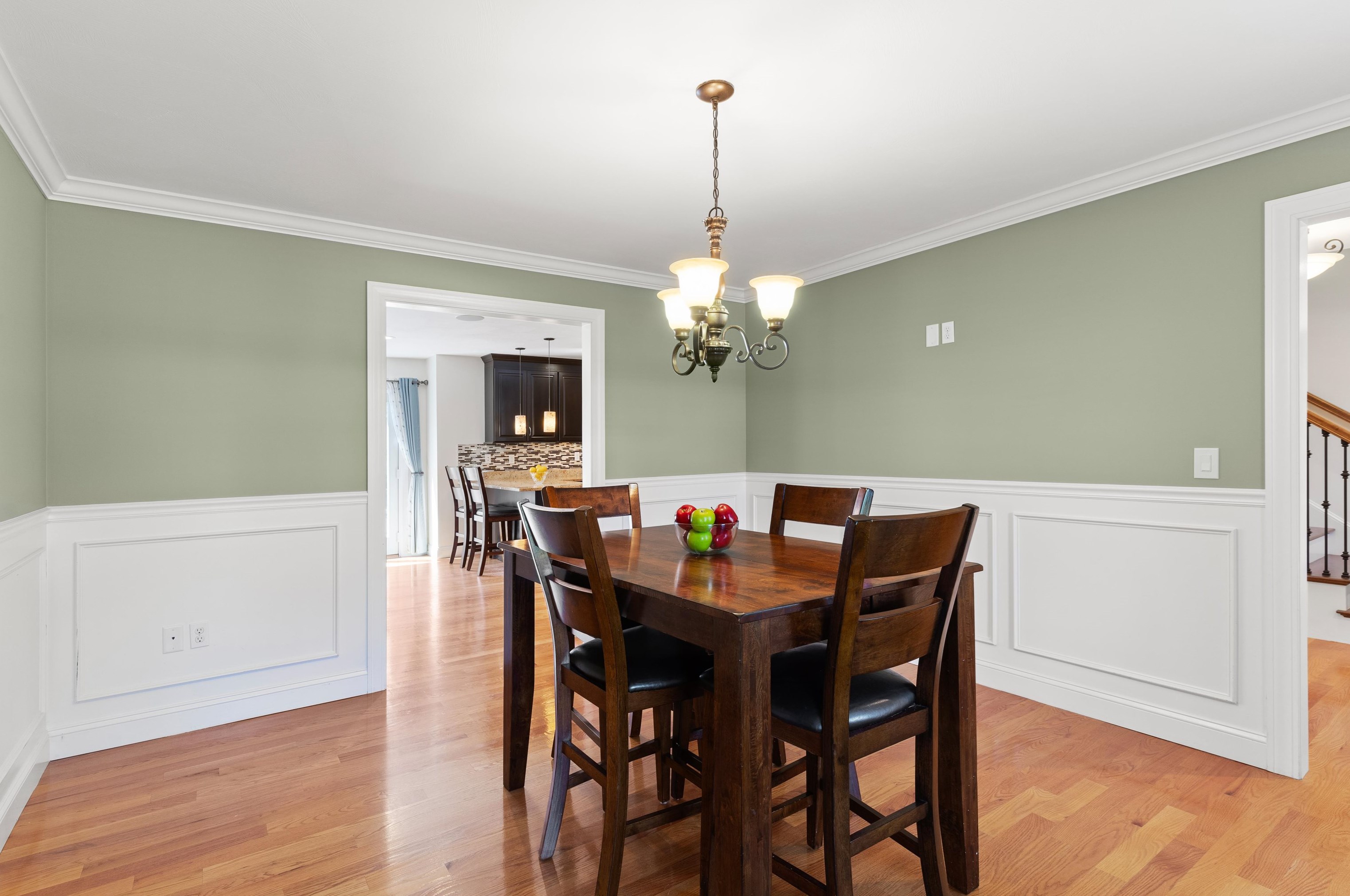 3 Harvest Dr, Derry NH 03038-4872 exterior