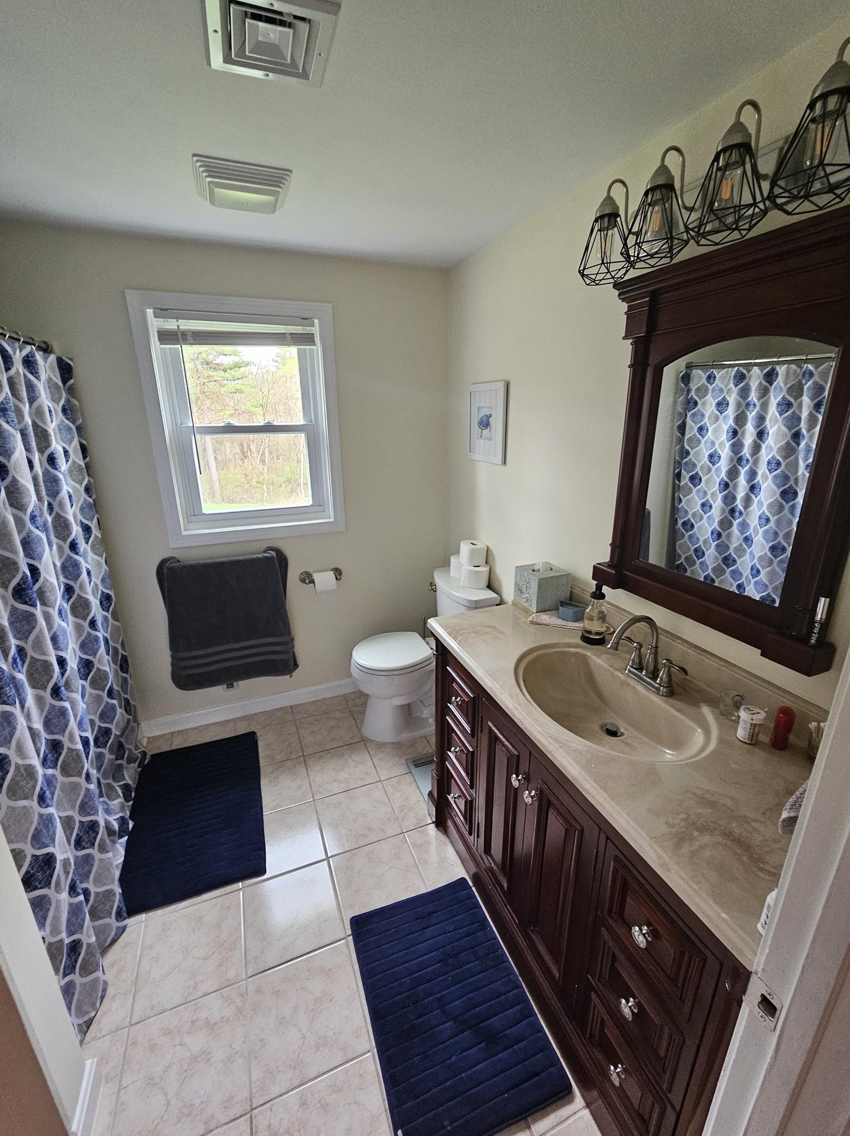 68 Naticook Rd, Merrimack NH  03054-4219 exterior