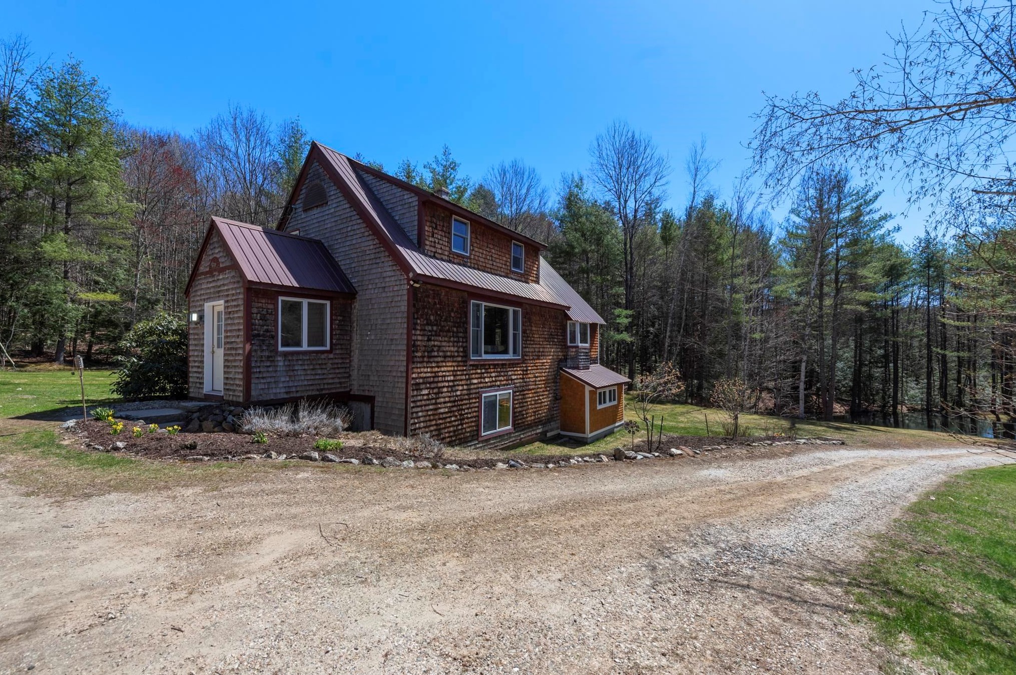 306 Berry Rd, Bridgewater NH 03222-6807 exterior