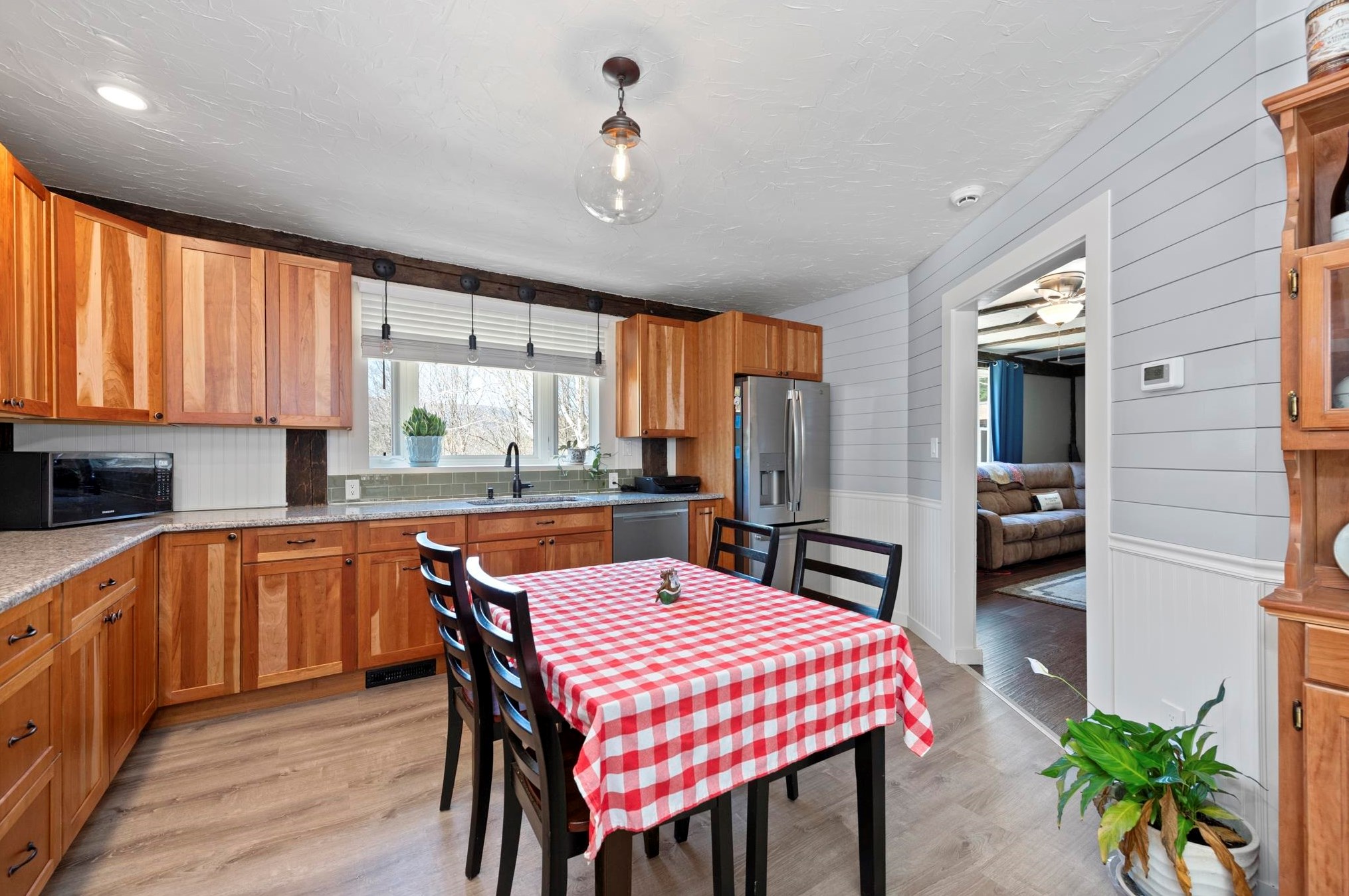 306 Berry Rd, Bridgewater NH 03222-6807 exterior