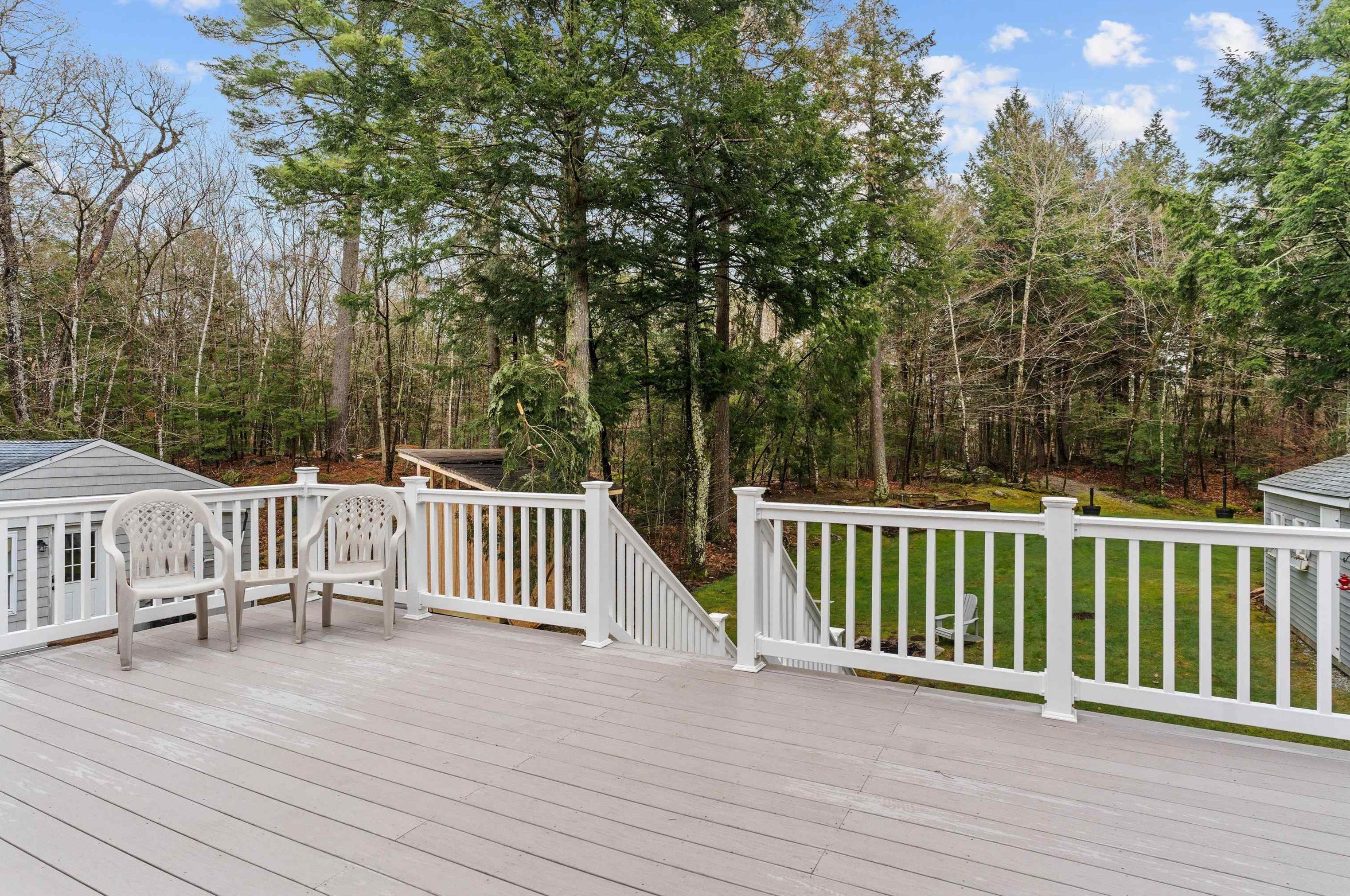 214 Long Pond Rd, Northwood NH  03261-3228 exterior