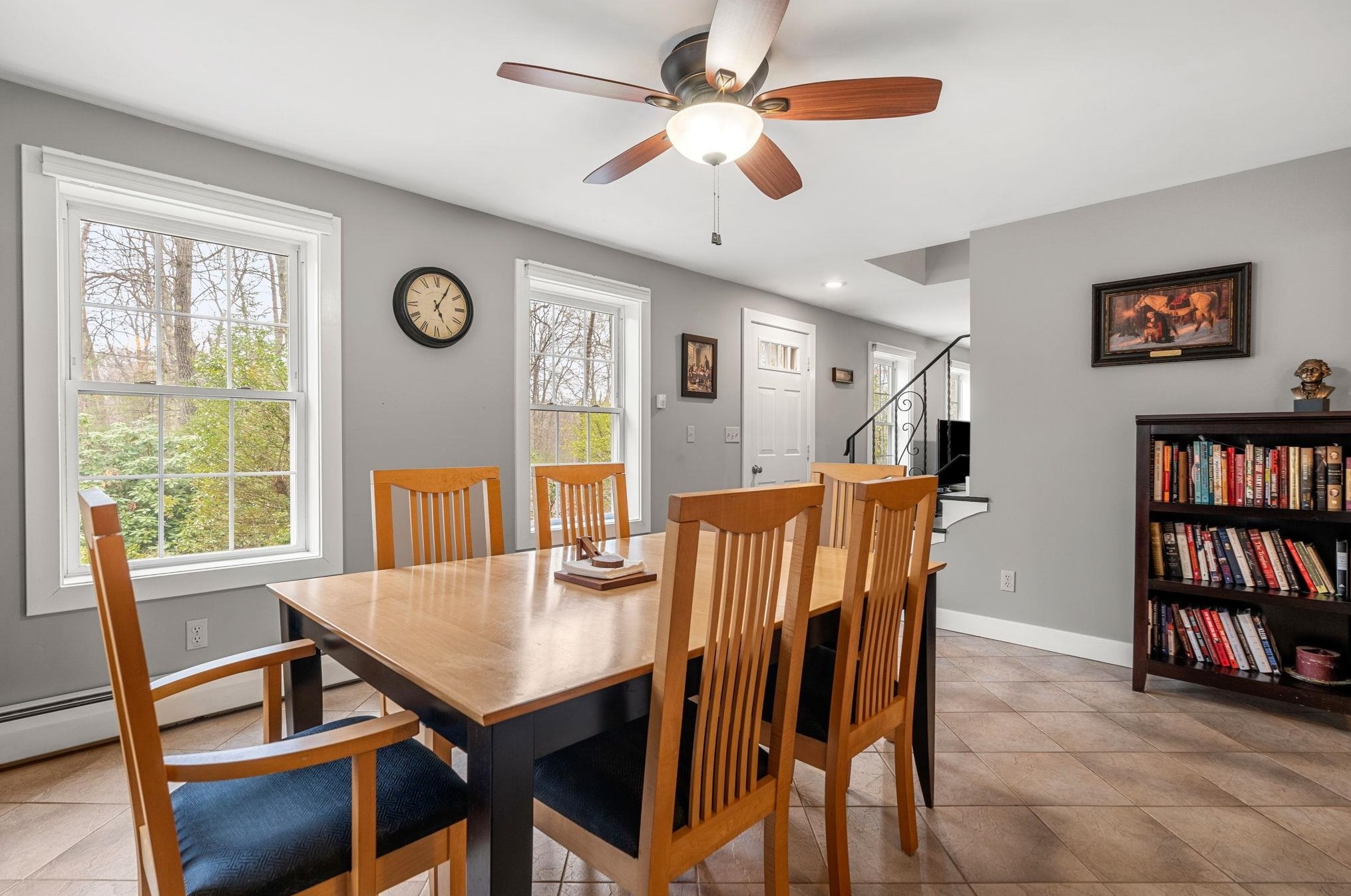 128 Leda Ave, Manchester NH  03104-4158 exterior