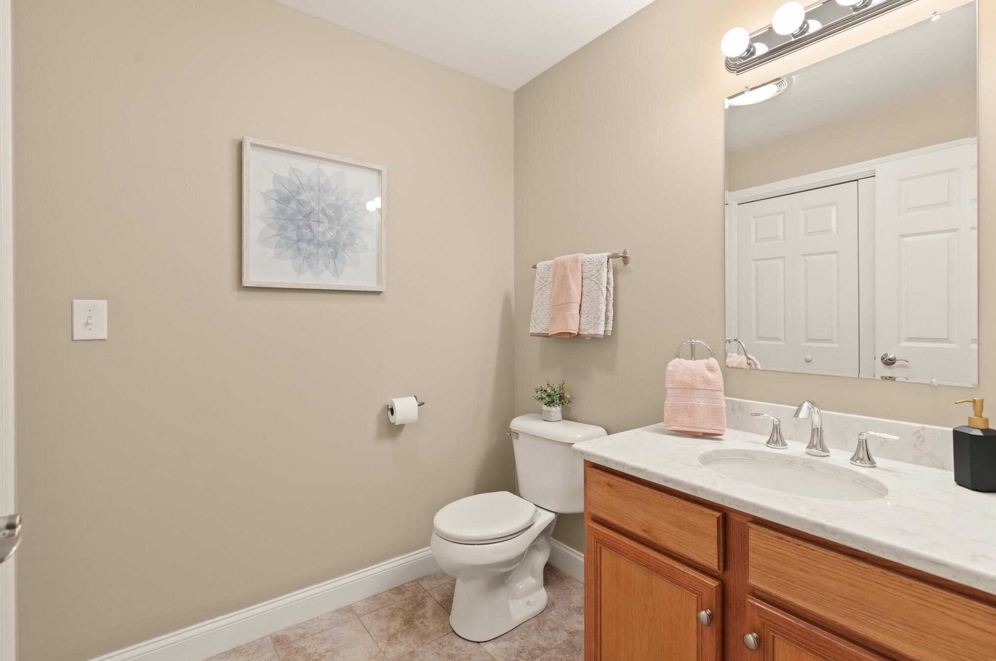 3 Arbor Cir, Hudson NH  03052-2648 exterior