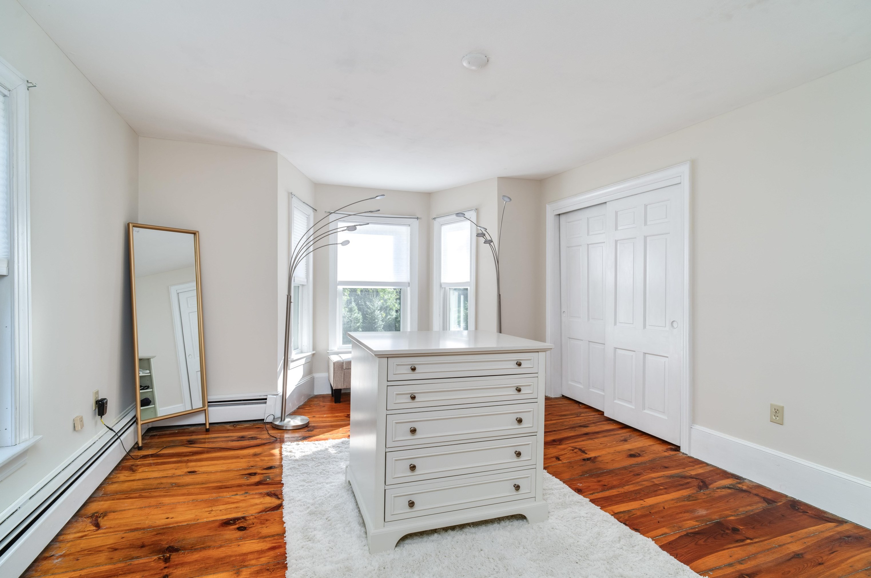 2 Emery Ln, Stratham NH  03885-2309 exterior