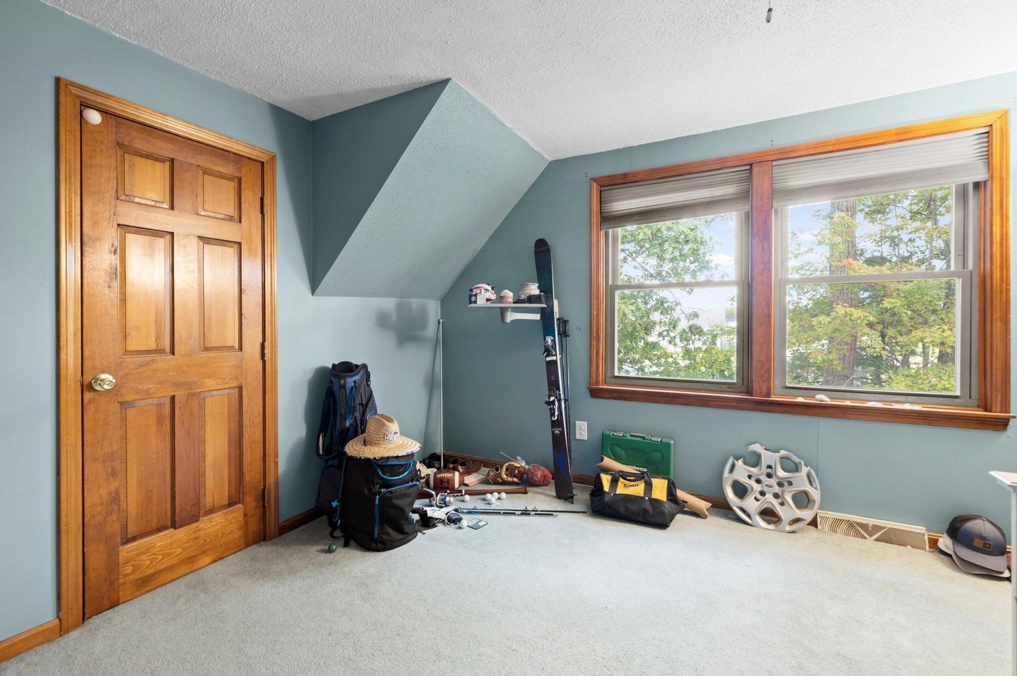 103 Durham Rd, Dover NH  03820-4363 exterior