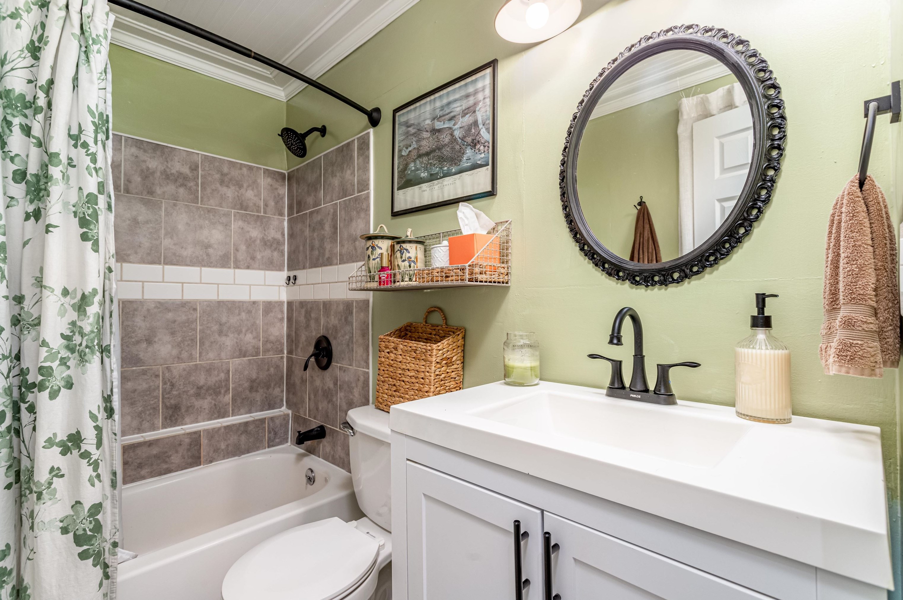 26 Hakala Dr, New Ipswich NH  03071-4013 exterior