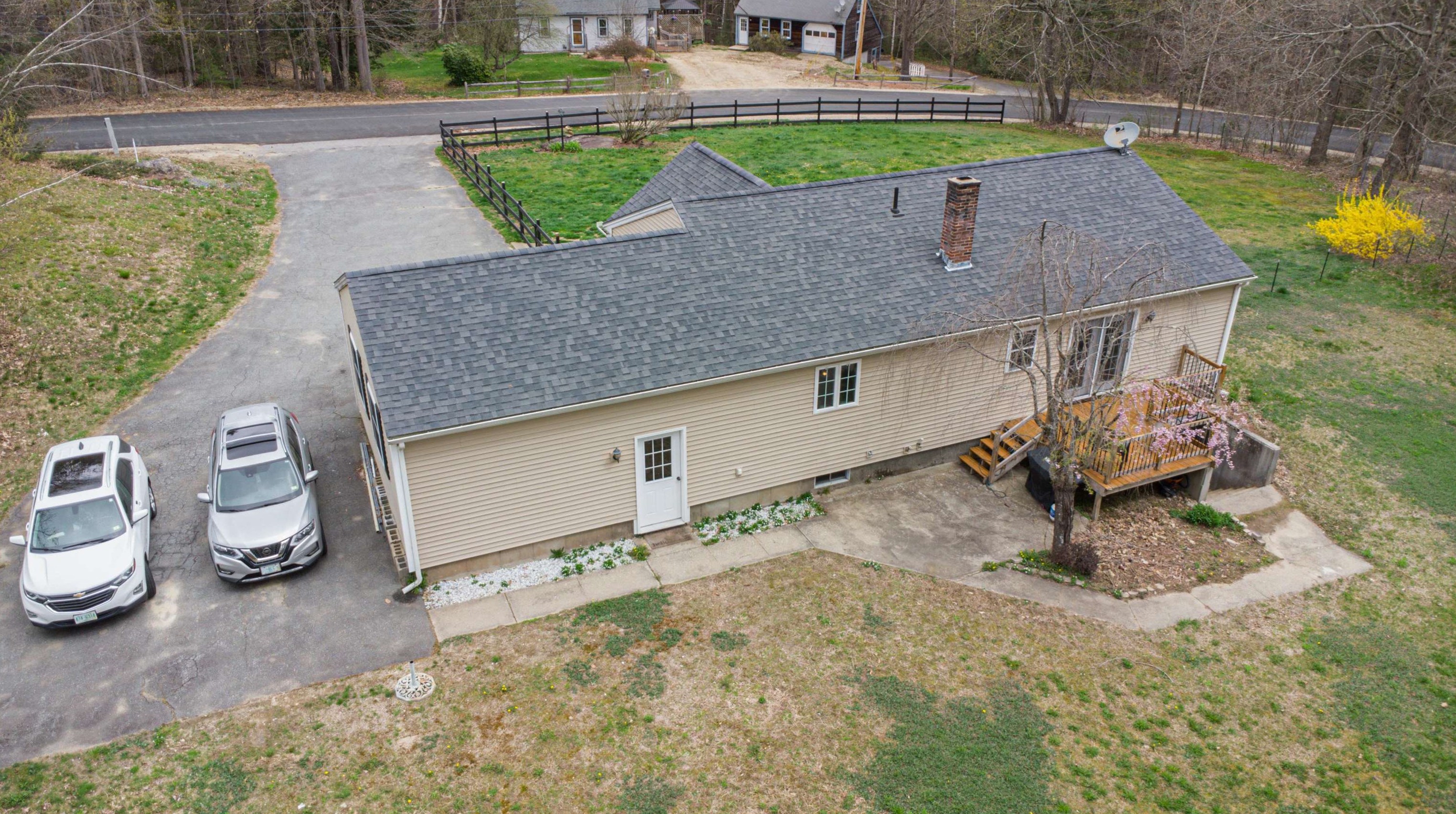 26 Hakala Dr, New Ipswich NH  03071-4013 exterior