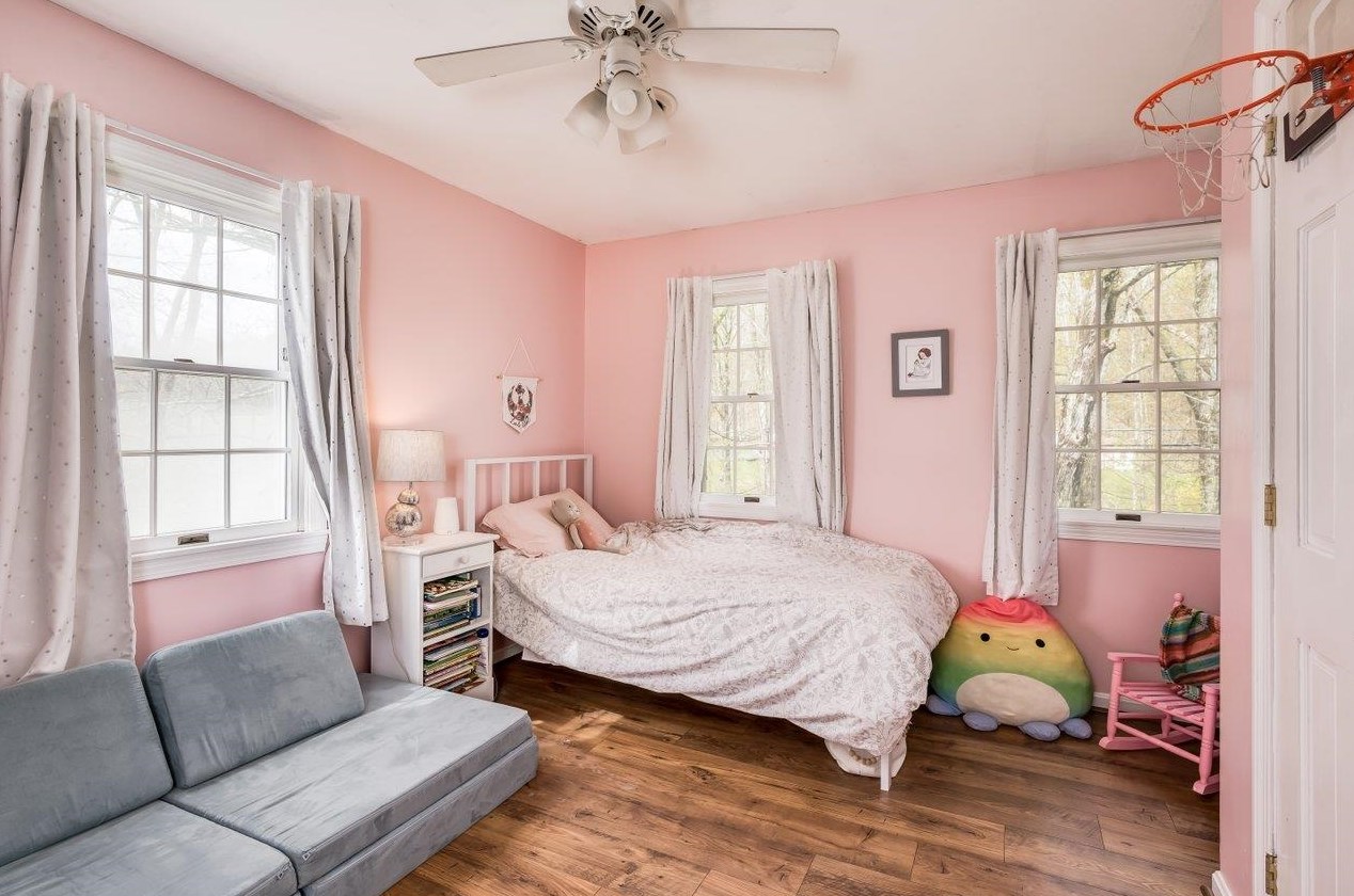 189 Nottingham Sq Rd, Epping NH  03042-1813 exterior