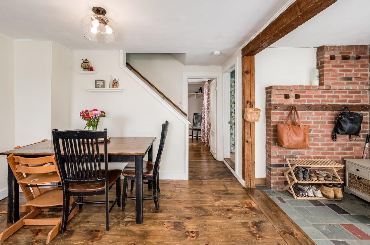 189 Nottingham Sq Rd, Epping NH  03042-1813 exterior