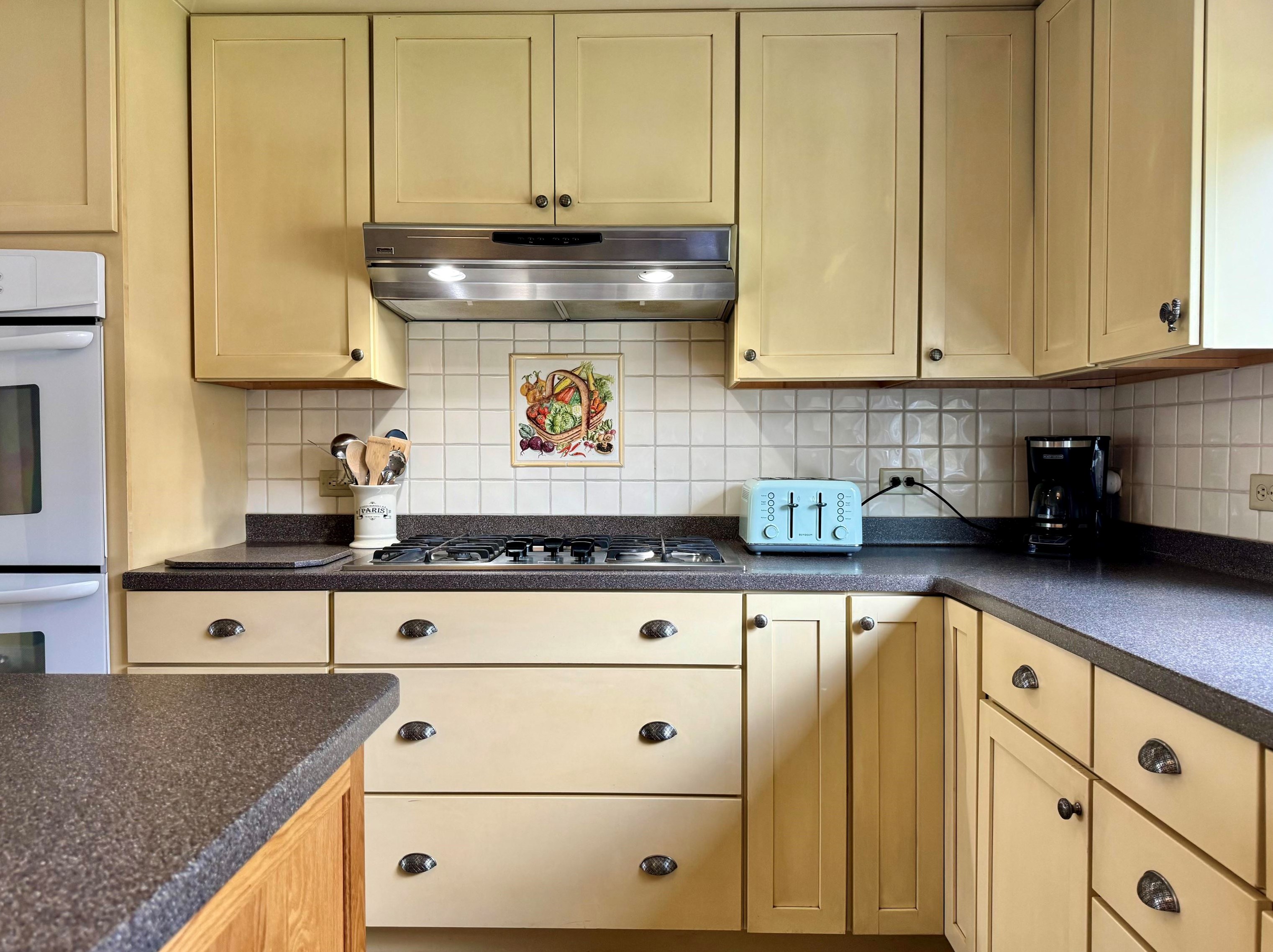 534 Franklin Pierce Hwy, Barrington NH  03825-7323 exterior