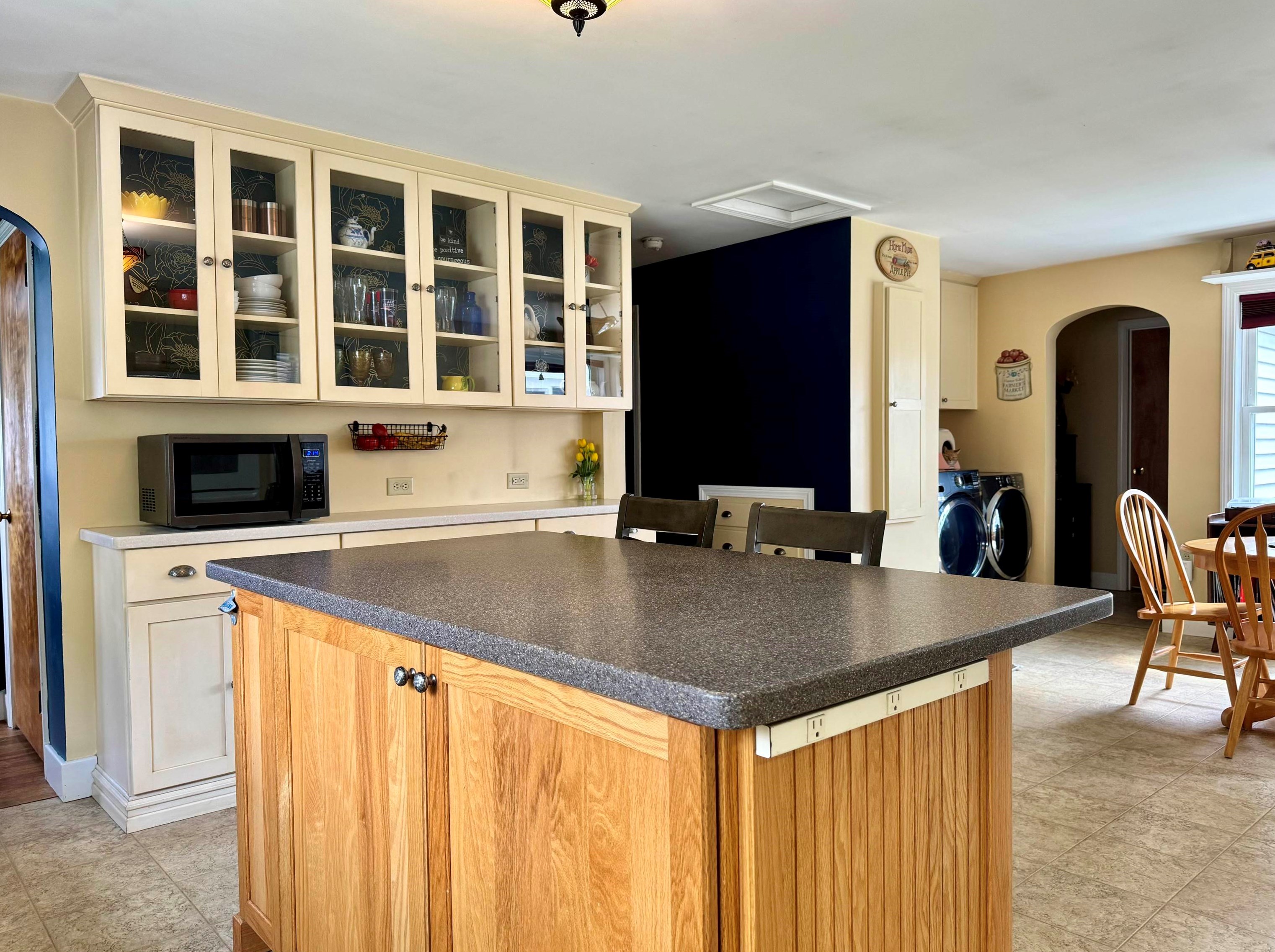 534 Franklin Pierce Hwy, Barrington NH  03825-7323 exterior