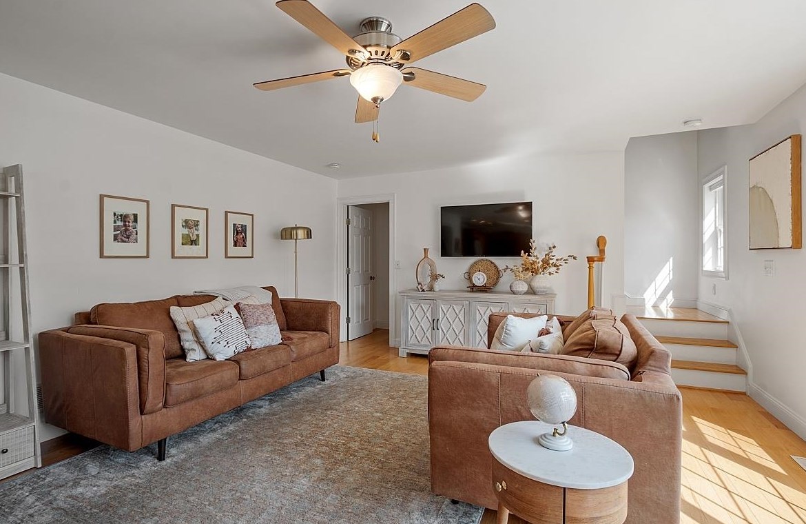 311 Shr Dr, Salem NH  03079-1318 exterior