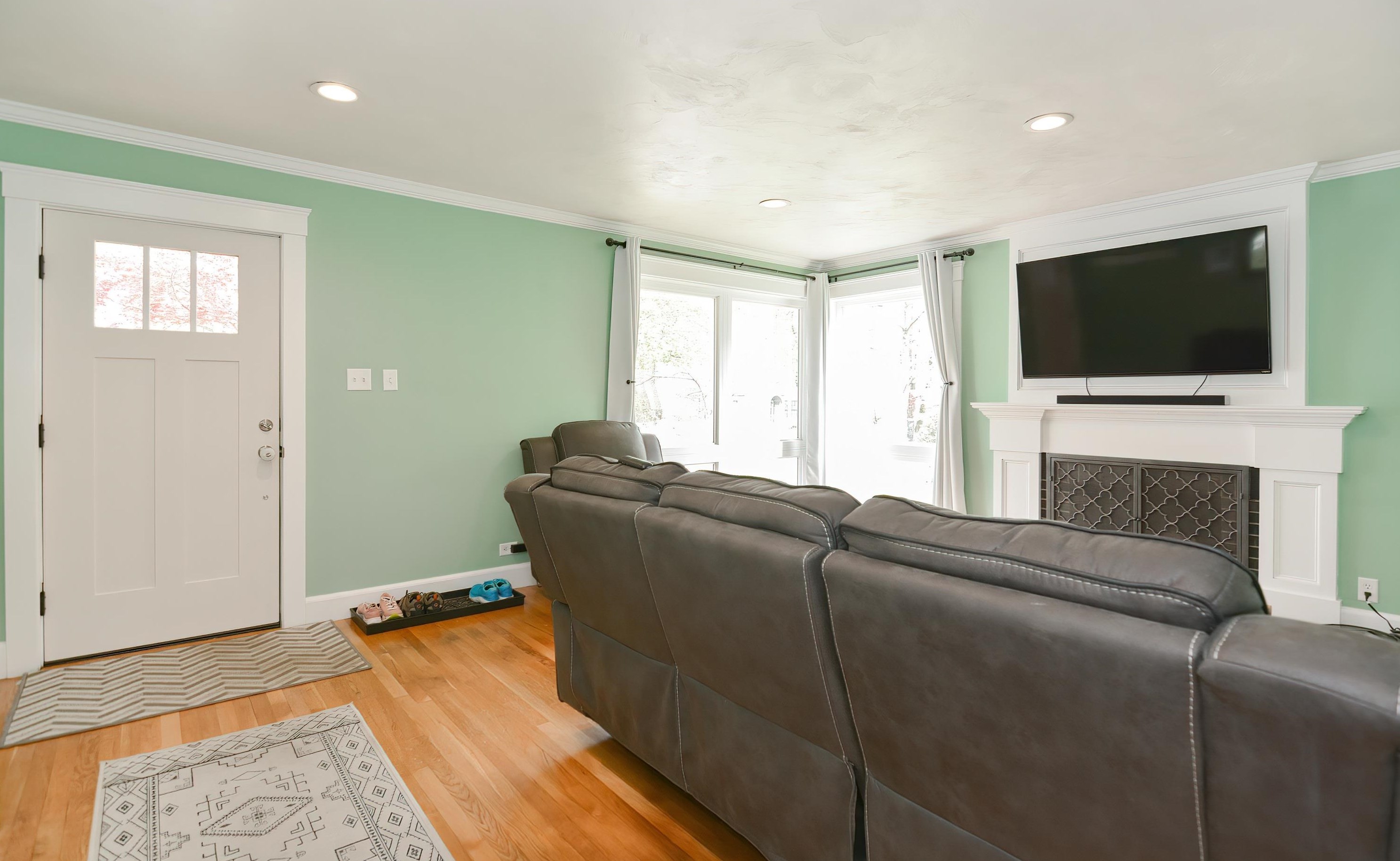 21 Fifield St, Nashua NH 03060-5177 exterior