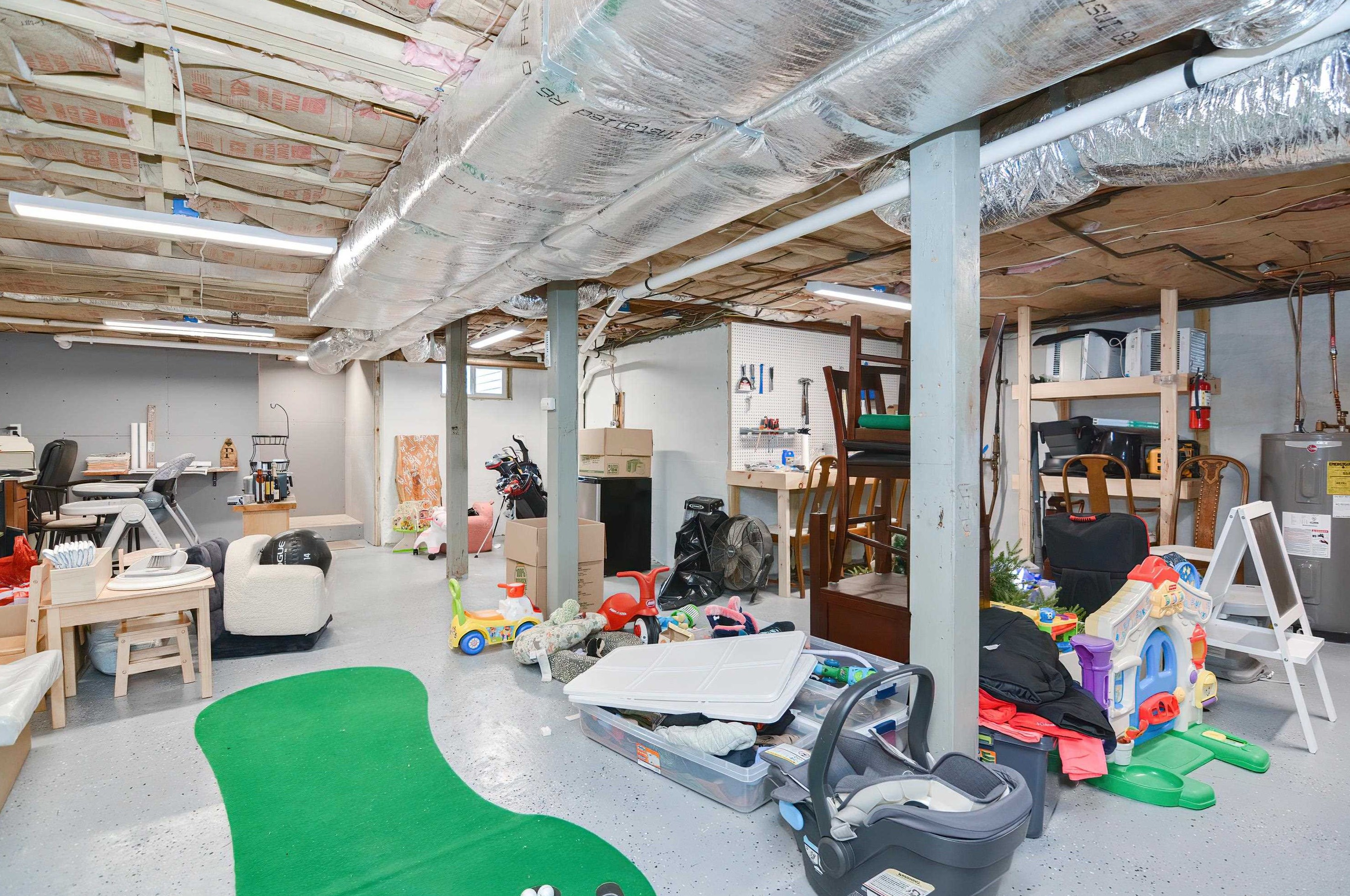 21 Fifield St, Nashua NH 03060-5177 exterior