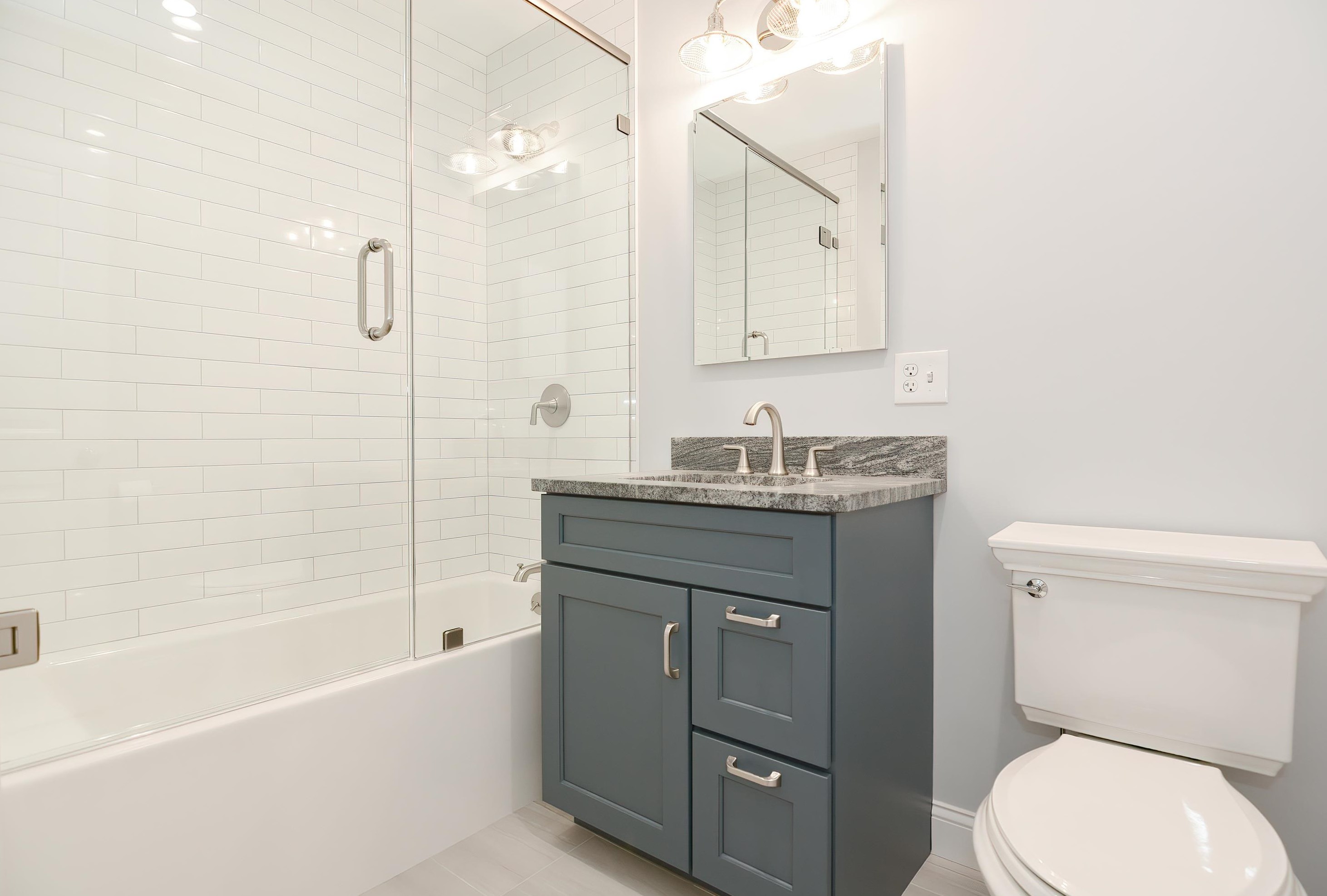 21 Fifield St, Nashua NH 03060-5177 exterior