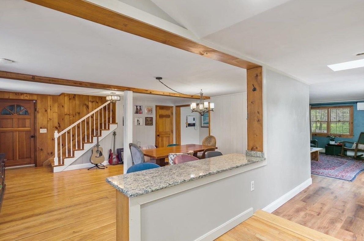 273 Main St, Danville NH  03819-3233 exterior