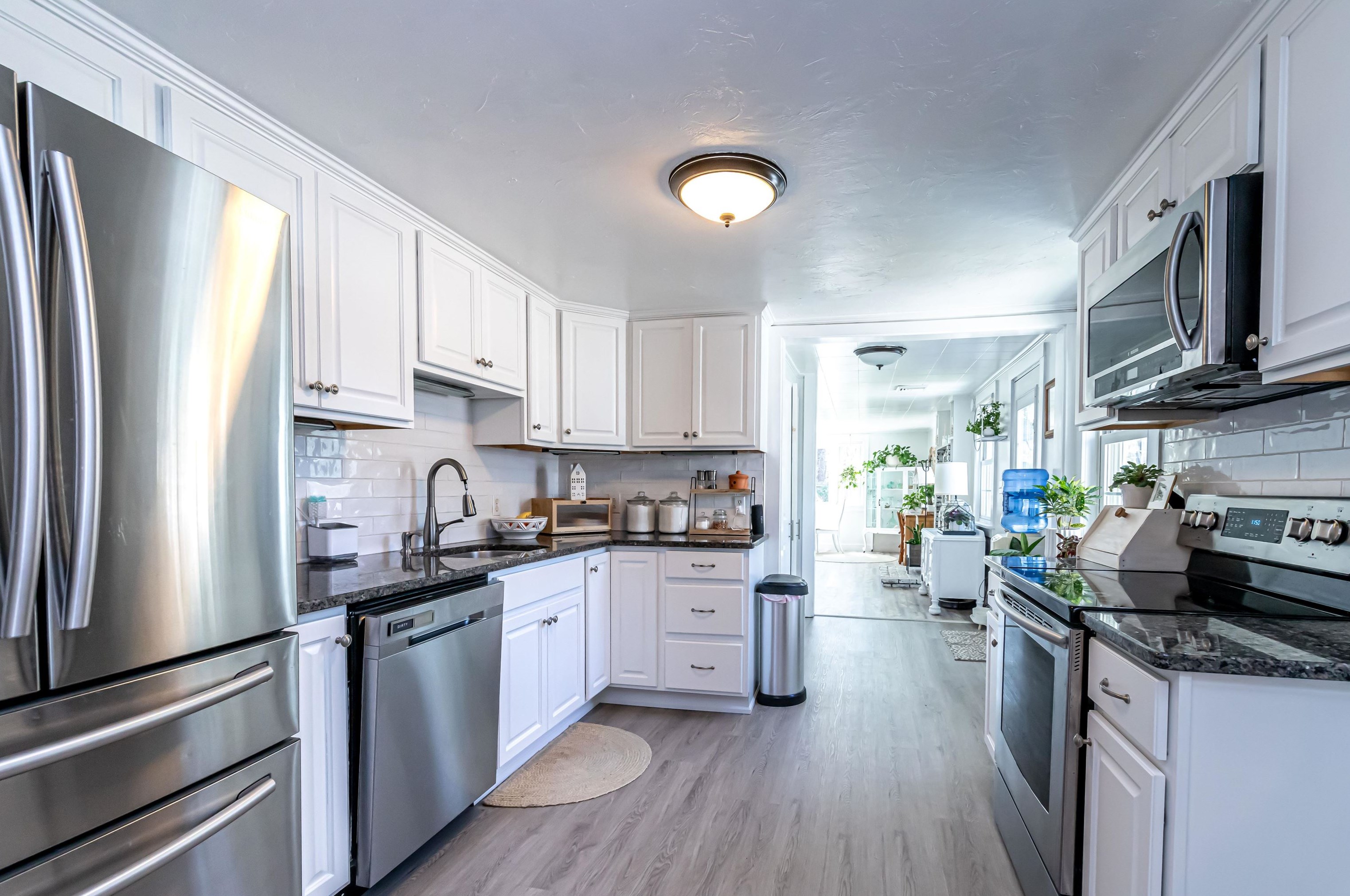 54 Circle Dr, Meredith NH  03253-6304 exterior