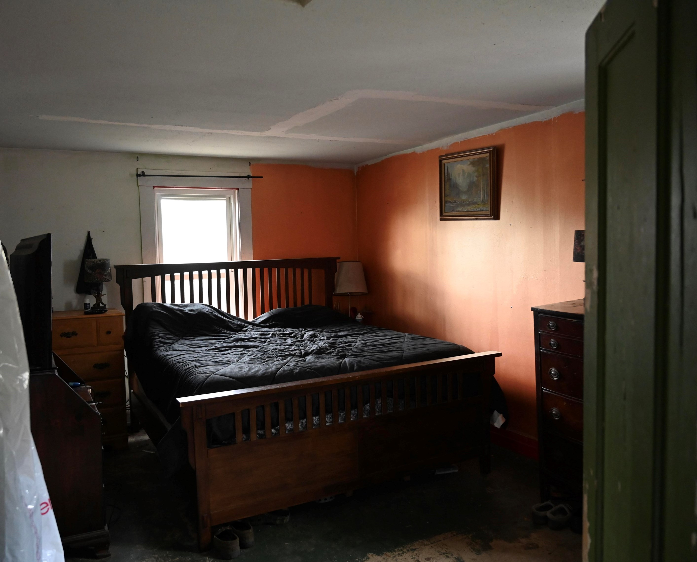 32 Berry Ave, Pittsfield NH 03263-3400 exterior