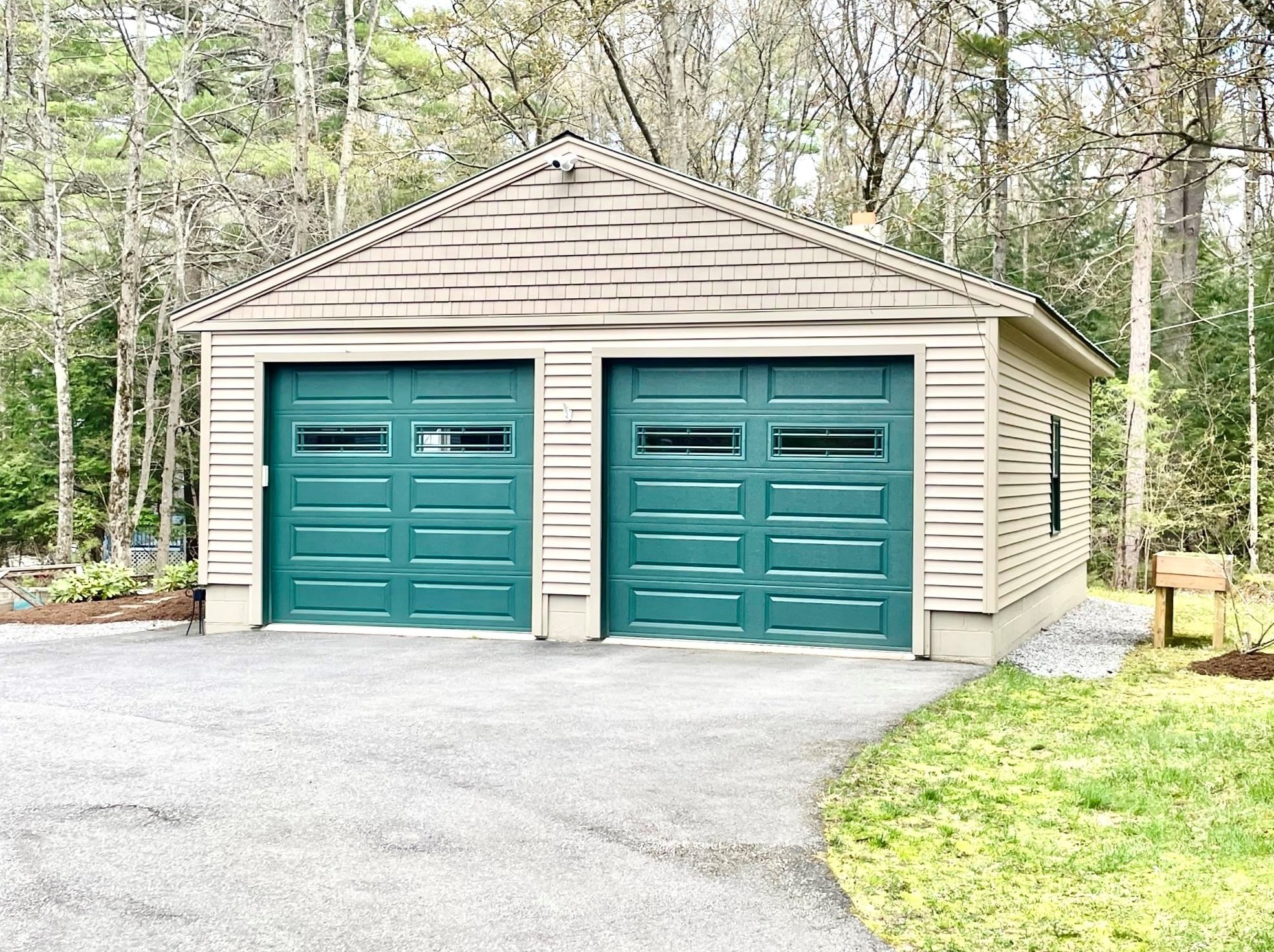 283 Rolfe Pond Dr, Hopkinton NH 03229-3375 exterior