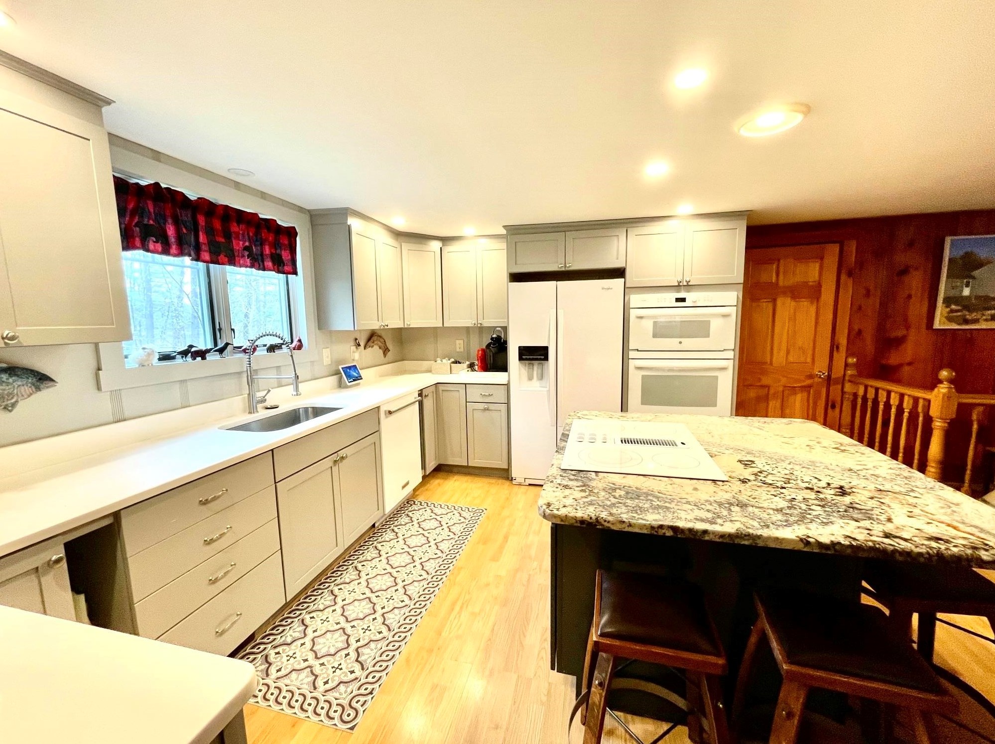 283 Rolfe Pond Dr, Hopkinton NH 03229-3375 exterior