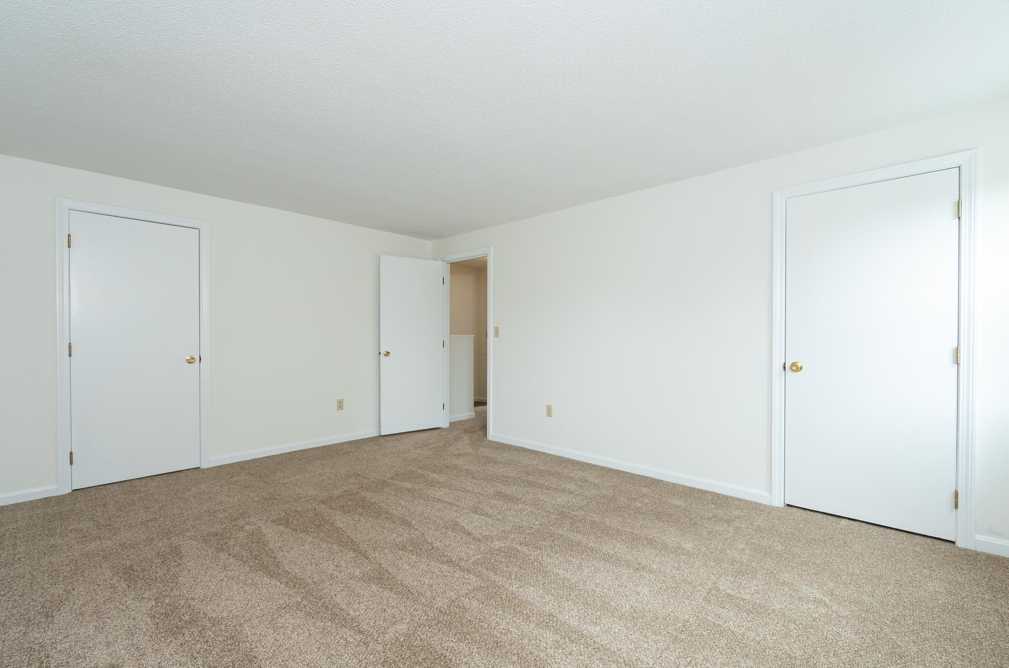 152 Porcupine Cir, Salem NH  03079-2868 exterior