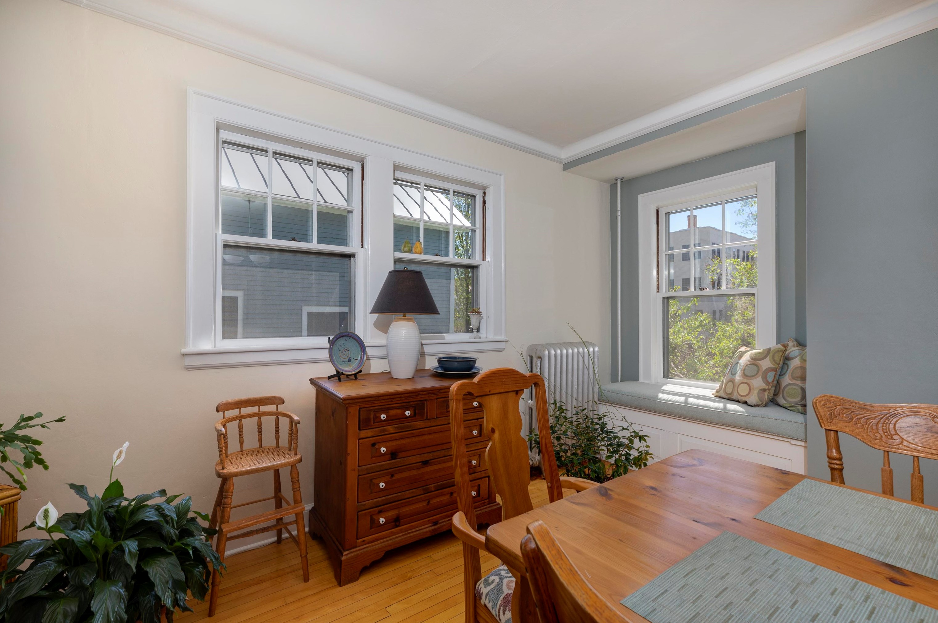 12 Elm St, Lebanon NH 03766-1802 exterior