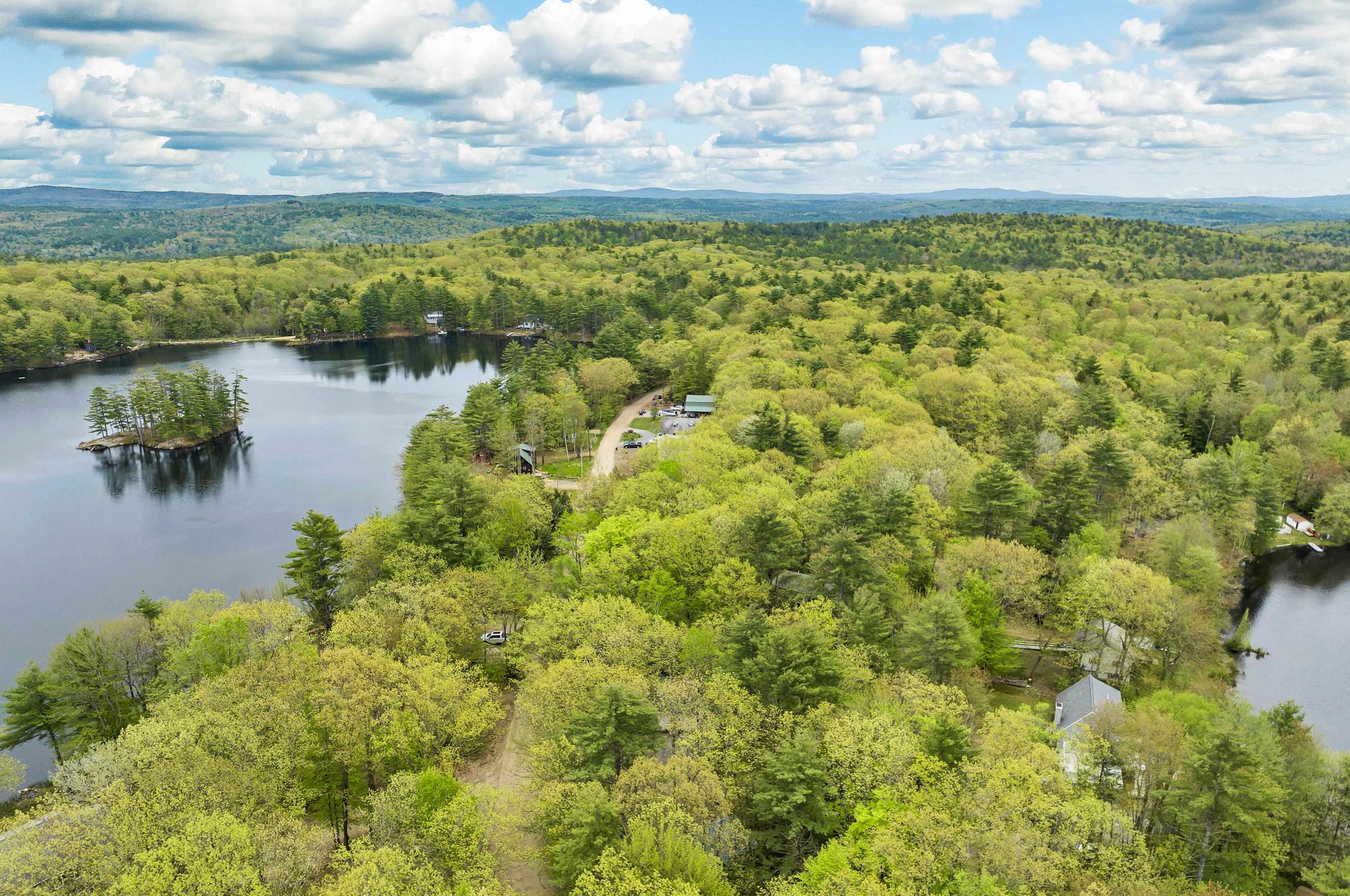 21 Canterbury Shore Dr, Canterbury NH  03224-2707 exterior