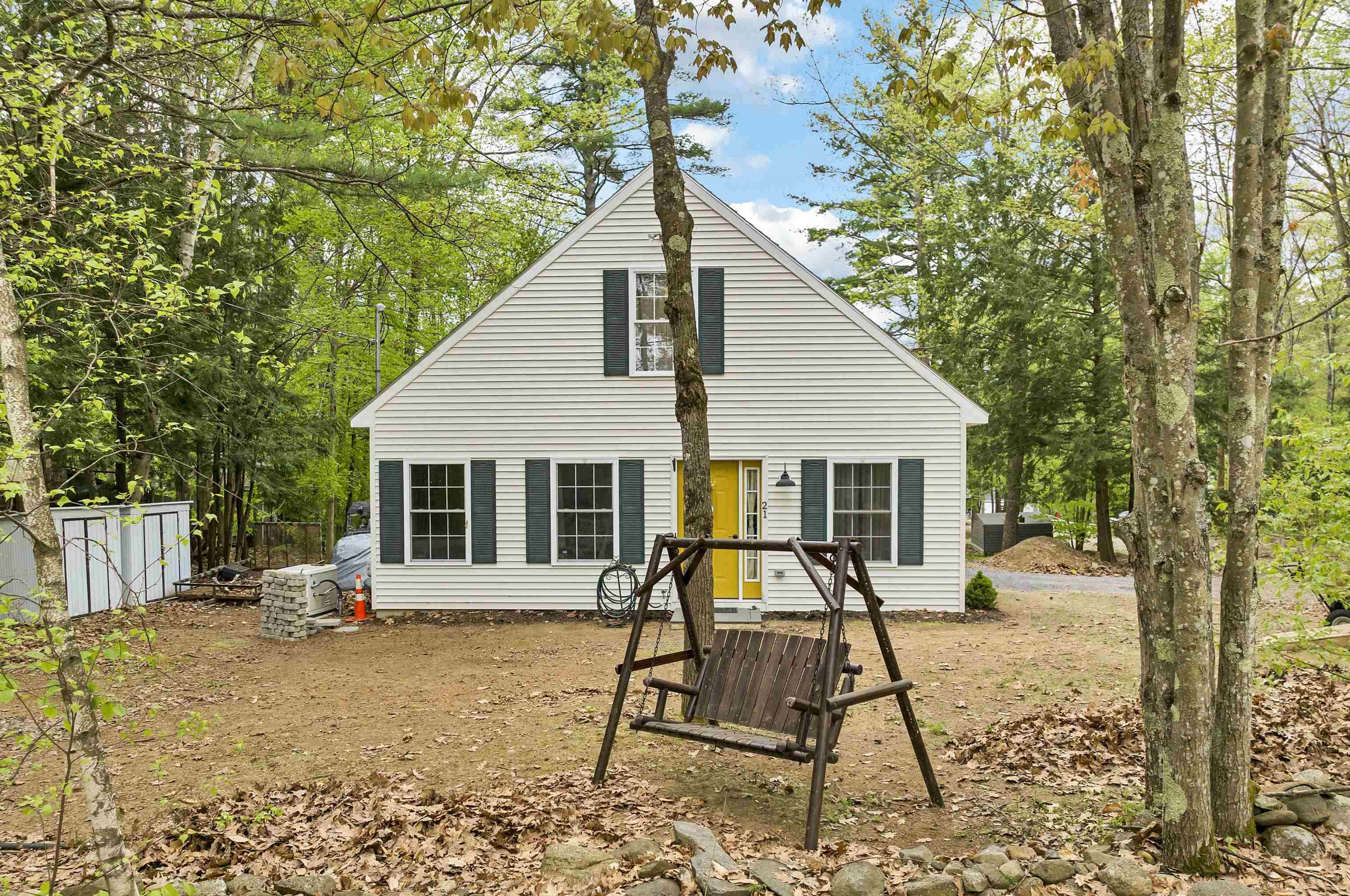 21 Canterbury Shore Dr, Canterbury NH  03224-2707 exterior