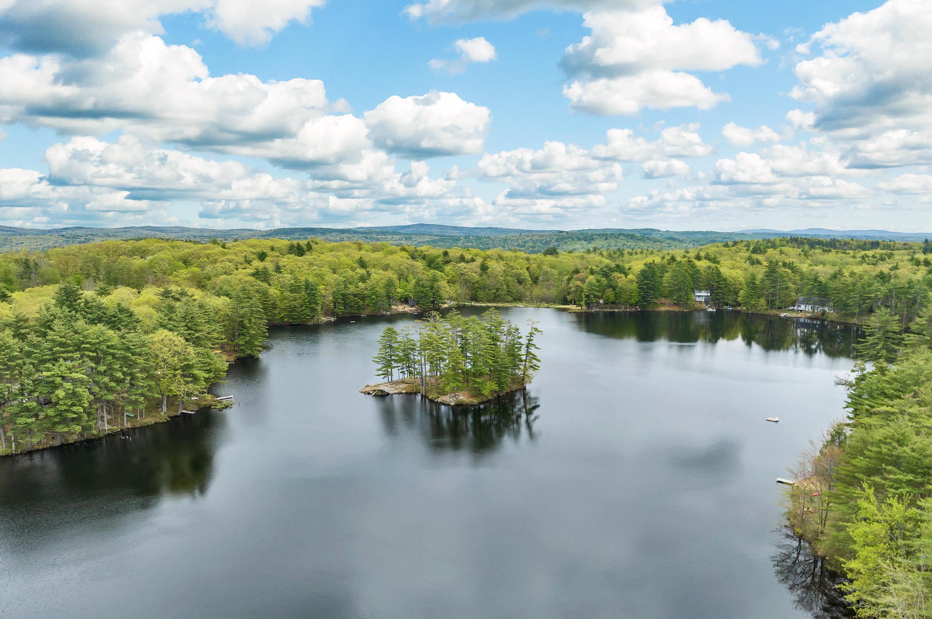 21 Canterbury Shore Dr, Canterbury NH  03224-2707 exterior