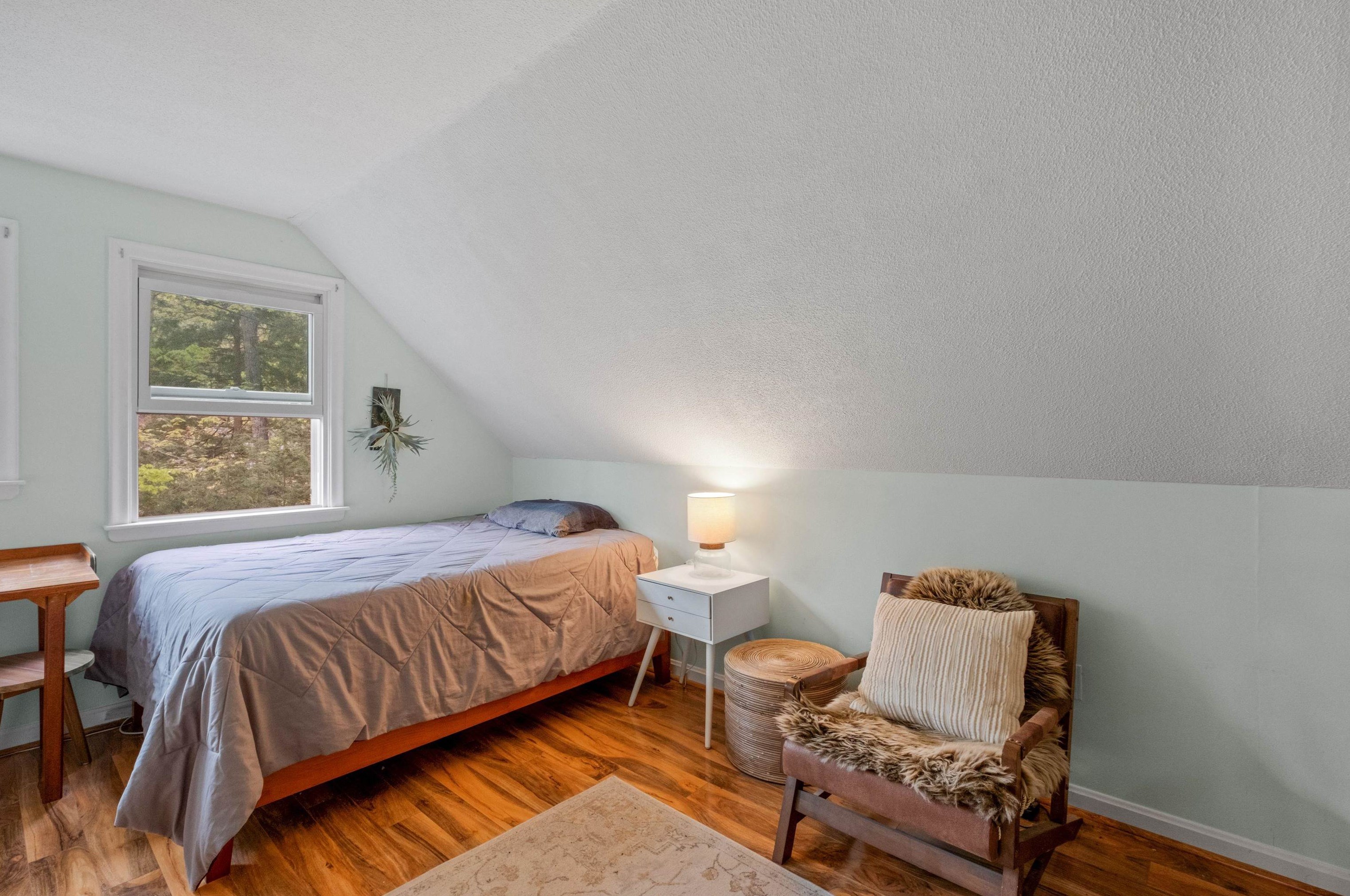 12 Surrey Dr, Concord NH 03304 exterior