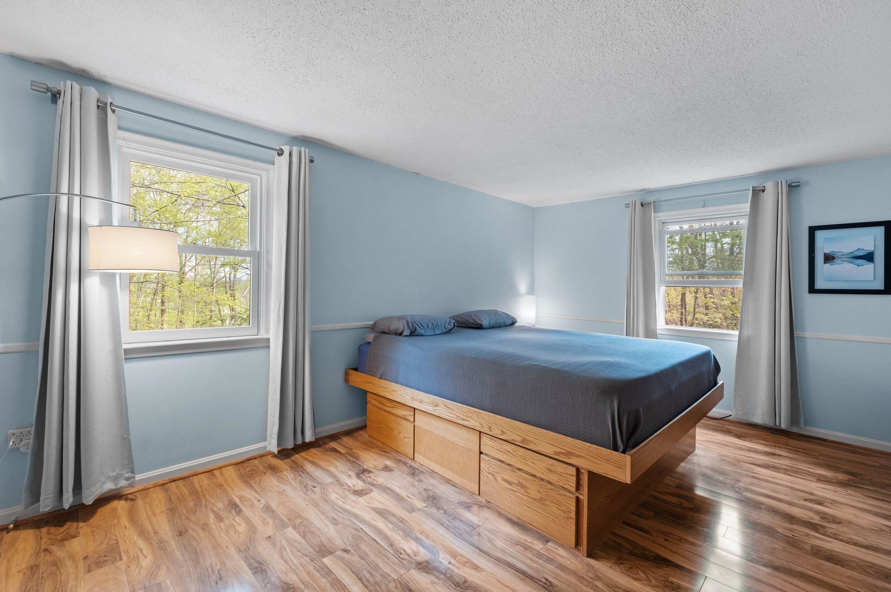 12 Surrey Dr, Concord NH 03304 exterior